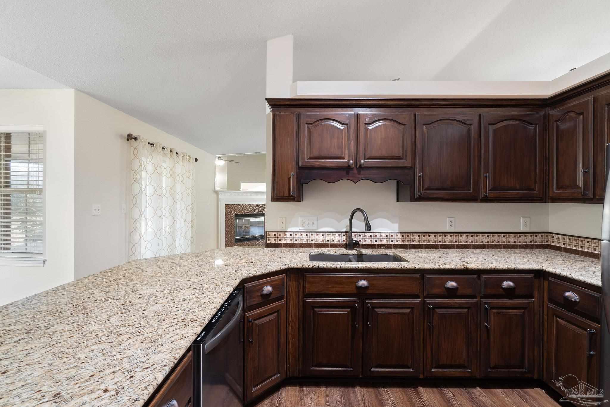 10170 Candlestick Ln