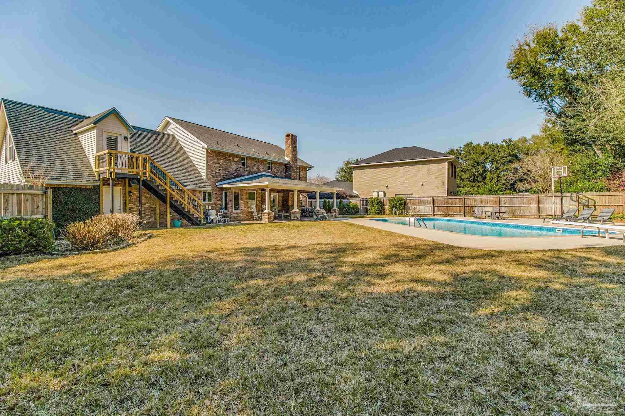 2450 Semoran Dr