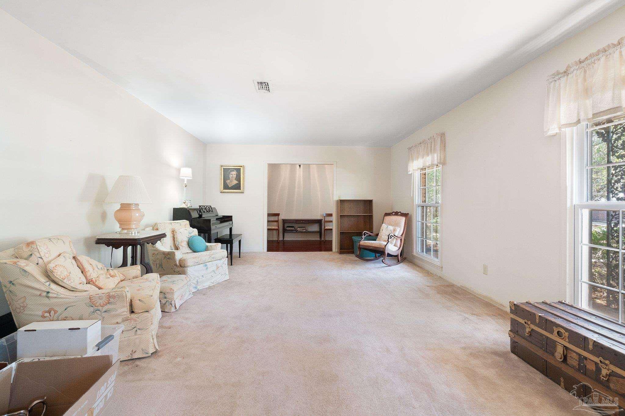 732 Mound Cir