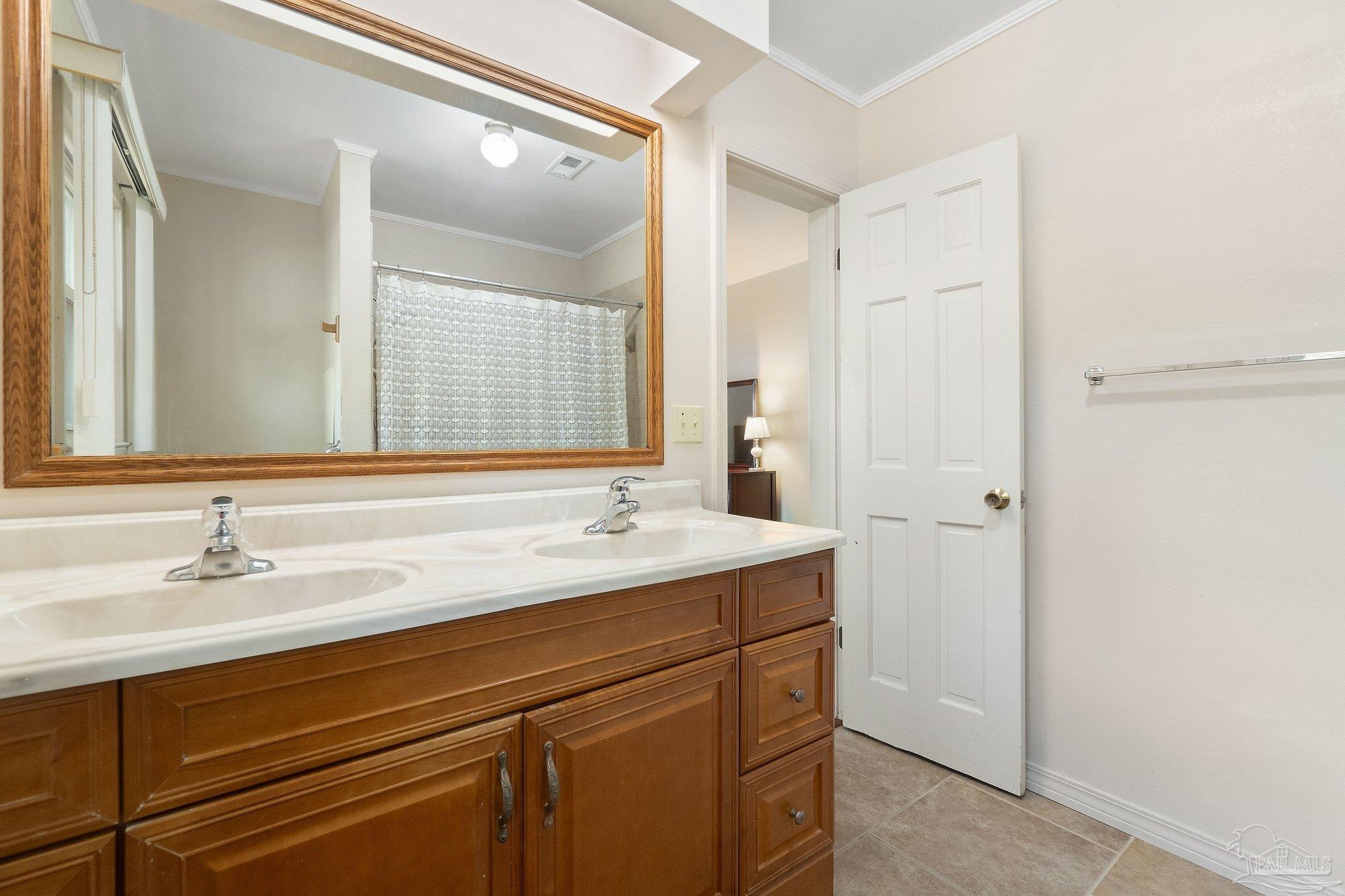 732 Mound Cir