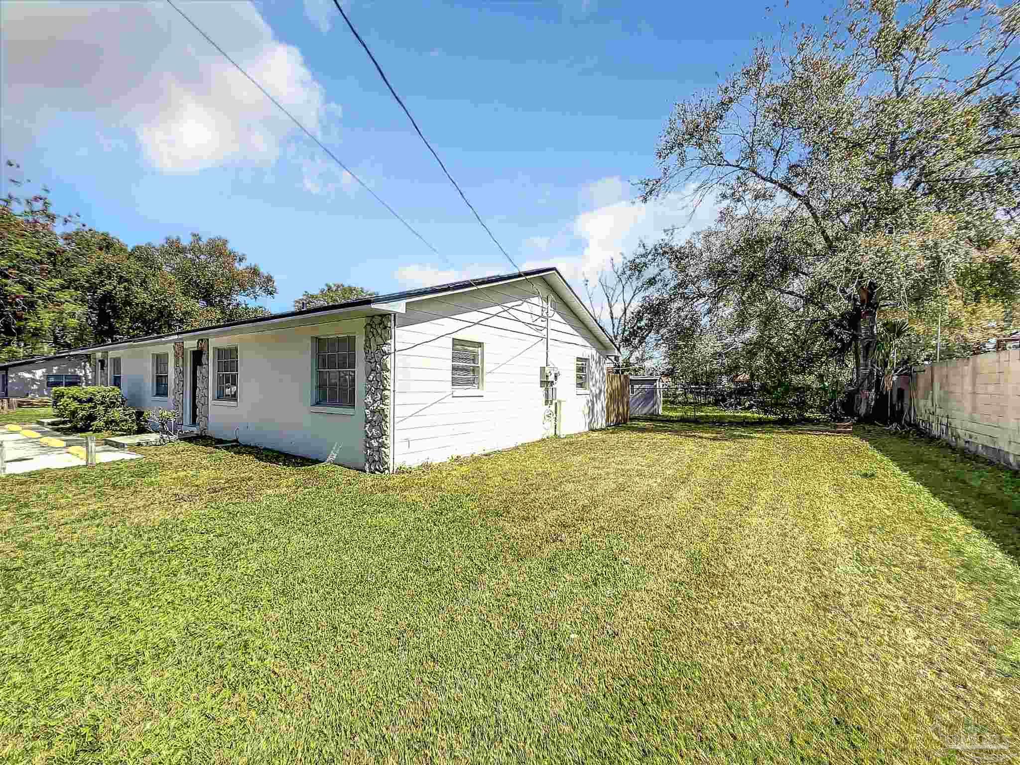 5034 W Washington St