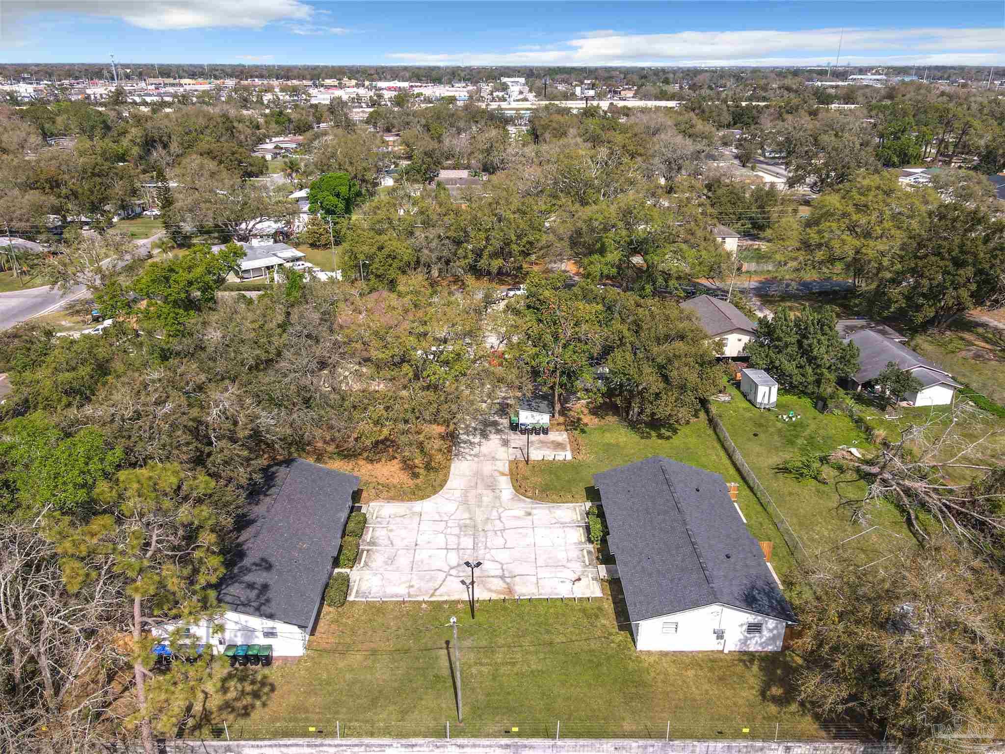 5034 W Washington St