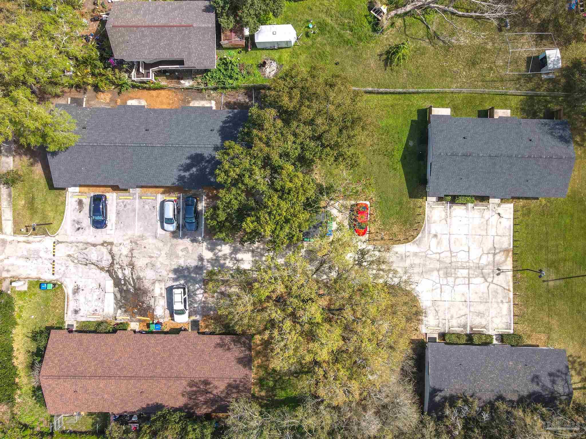 5034 W Washington St