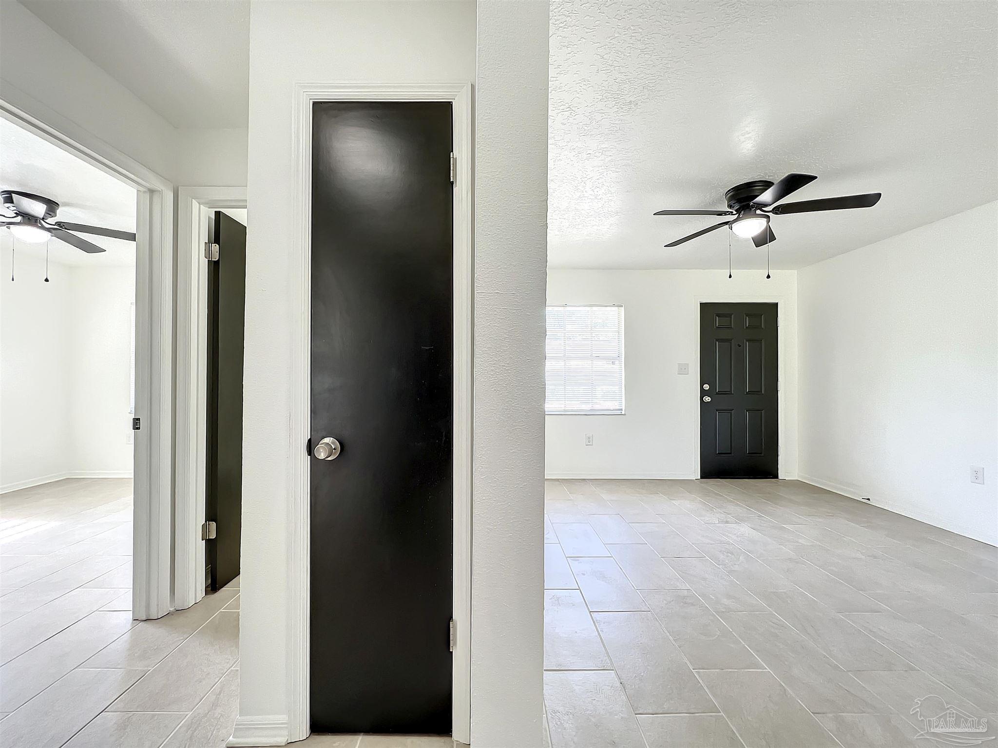 5034 W Washington St