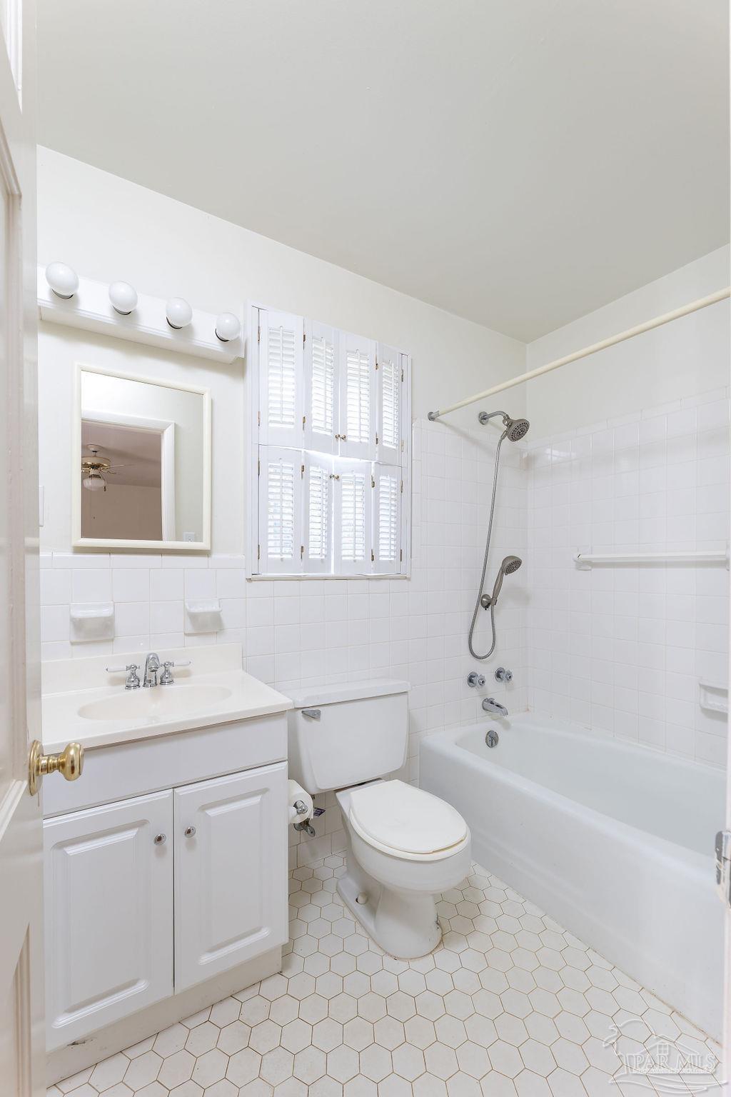 334 Woodbine Dr