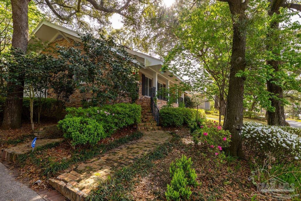 334 Woodbine Dr