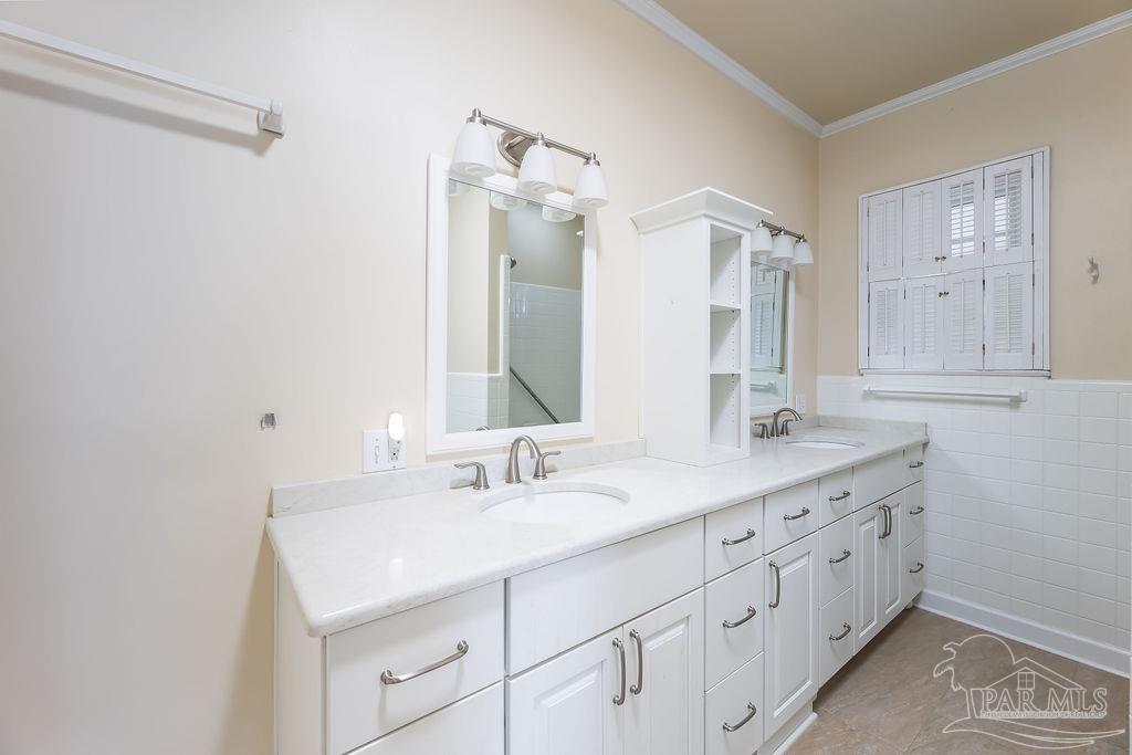 334 Woodbine Dr