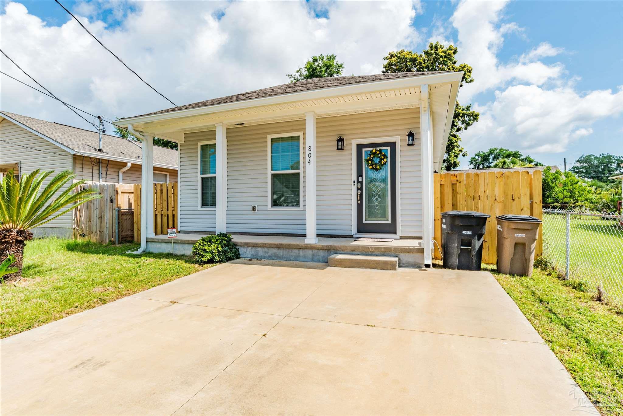 804 W Belmont