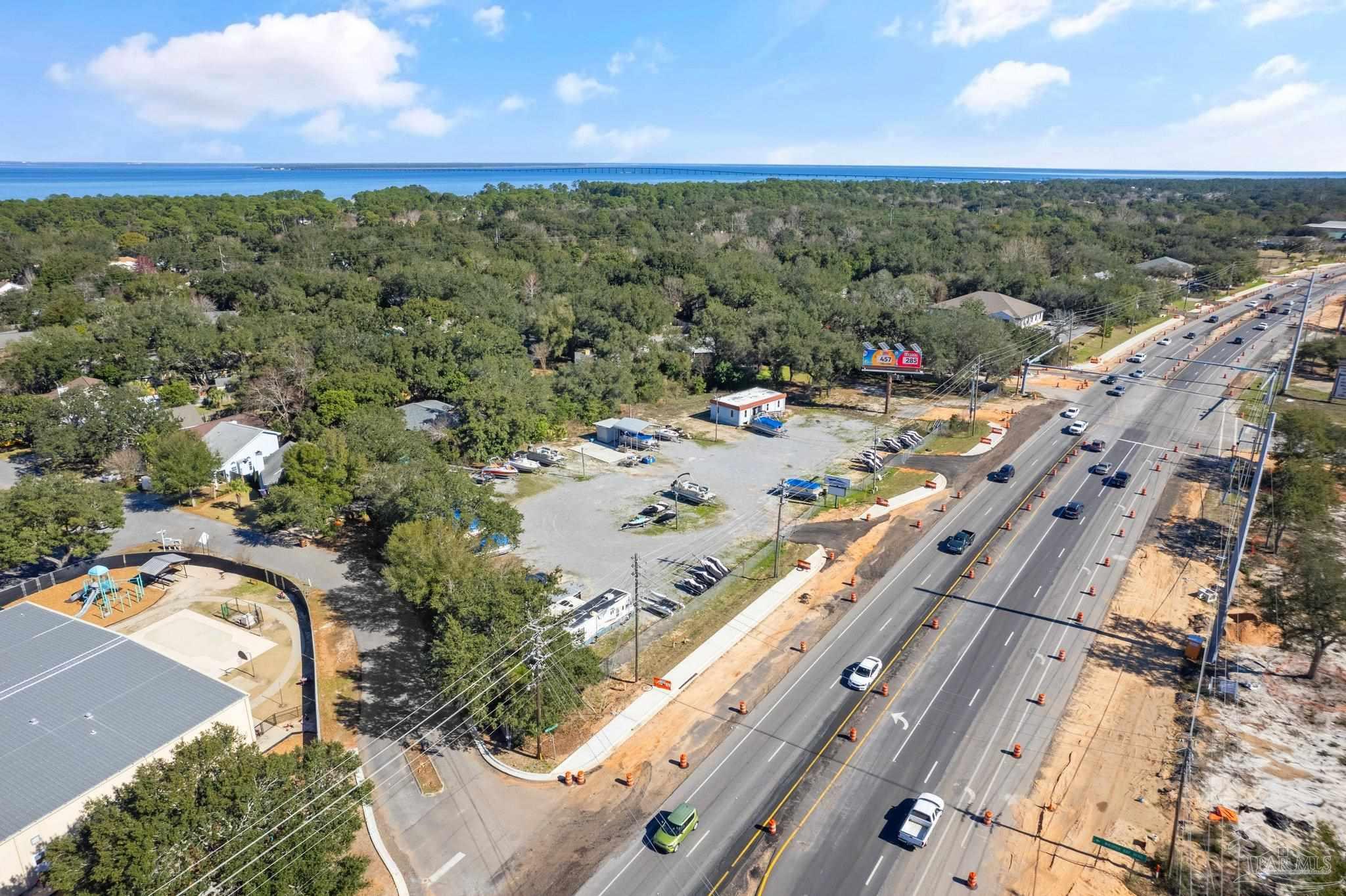 2816 Gulf Breeze Pkwy