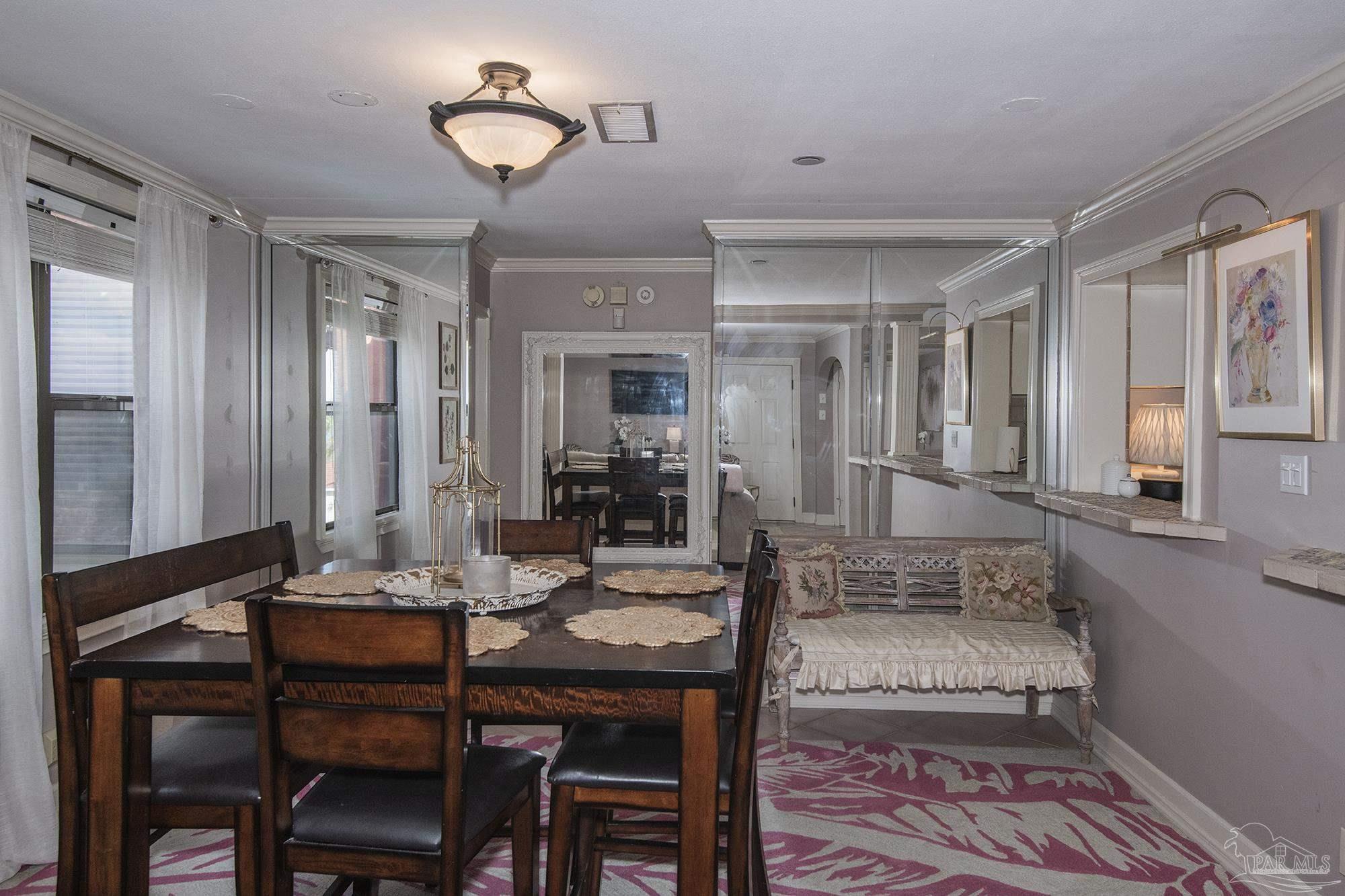 2007 E Gadsden St # 303