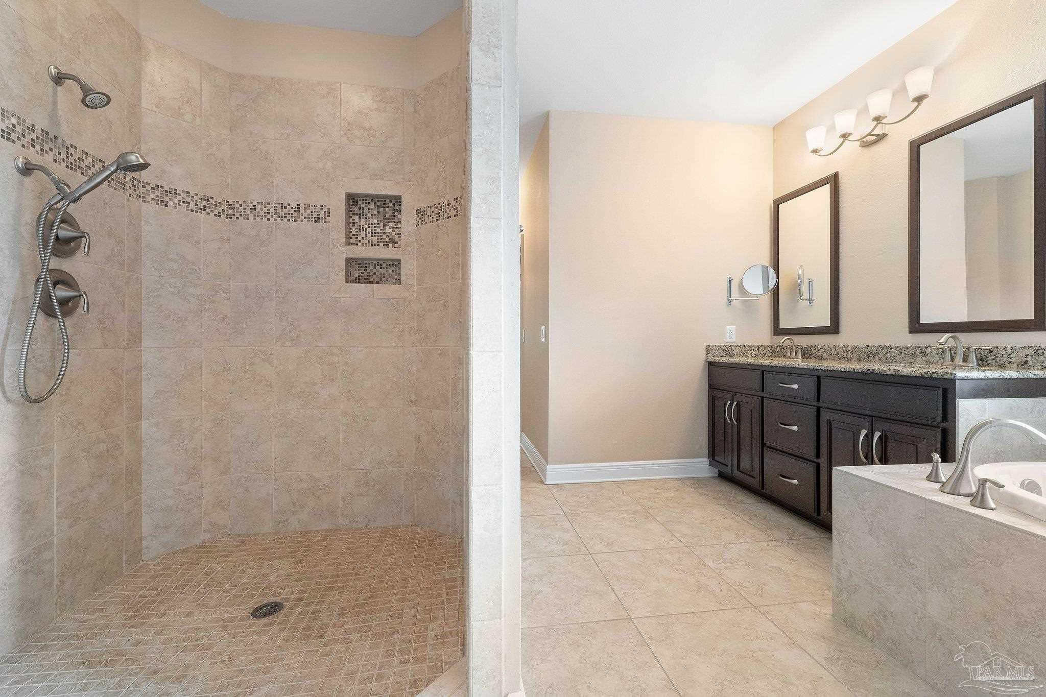8640 Foxtail Loop