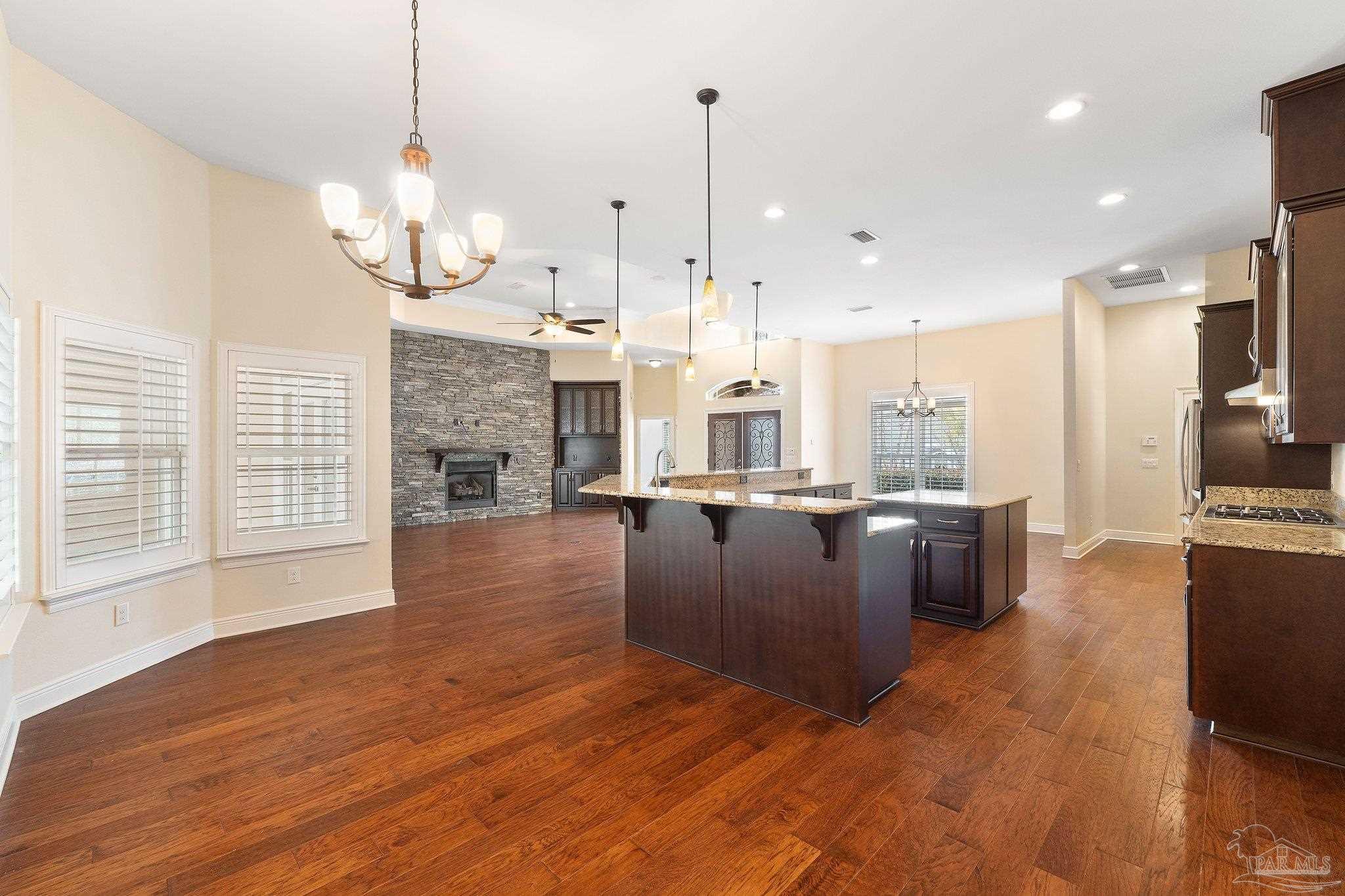 8640 Foxtail Loop