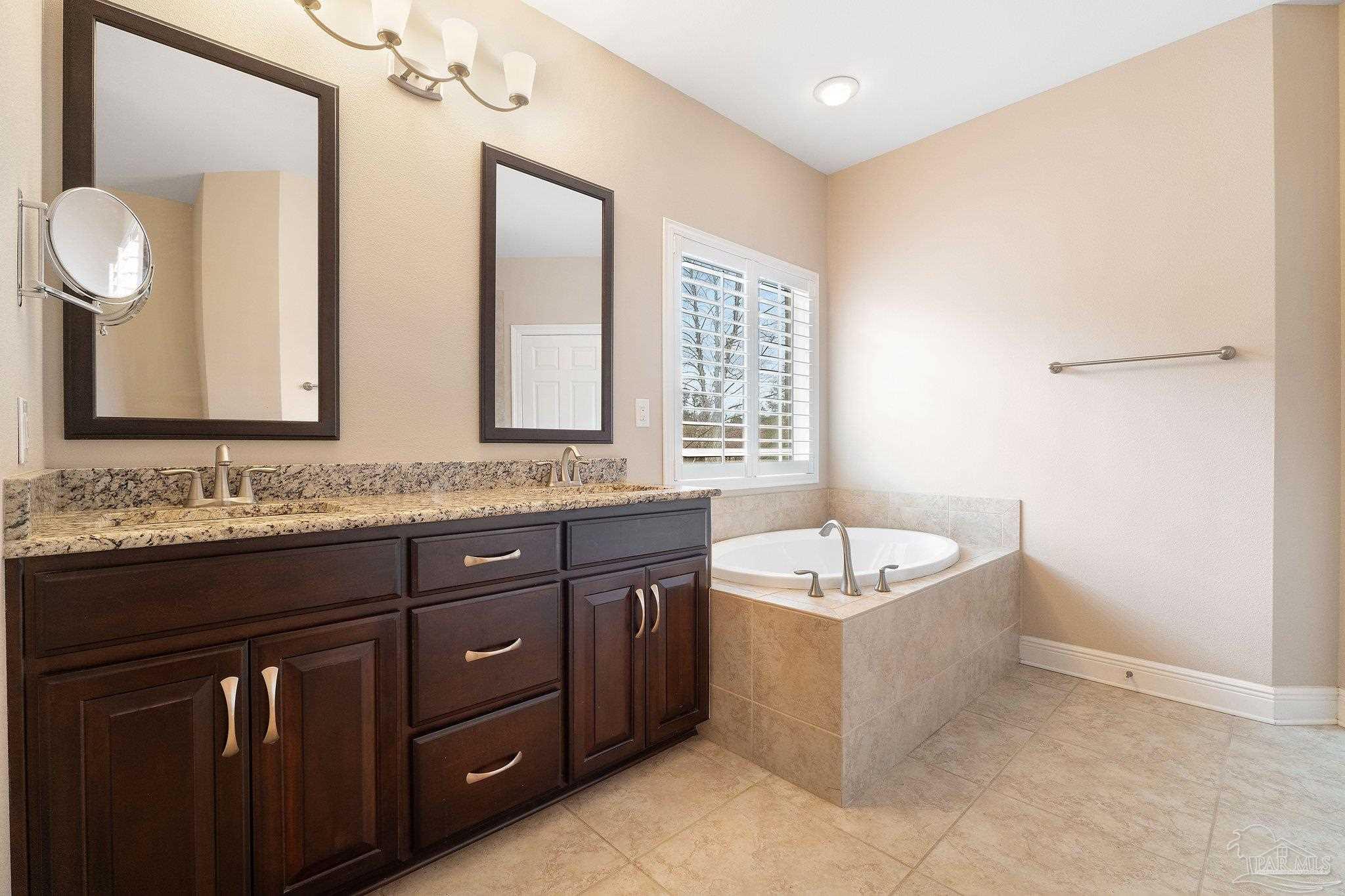 8640 Foxtail Loop