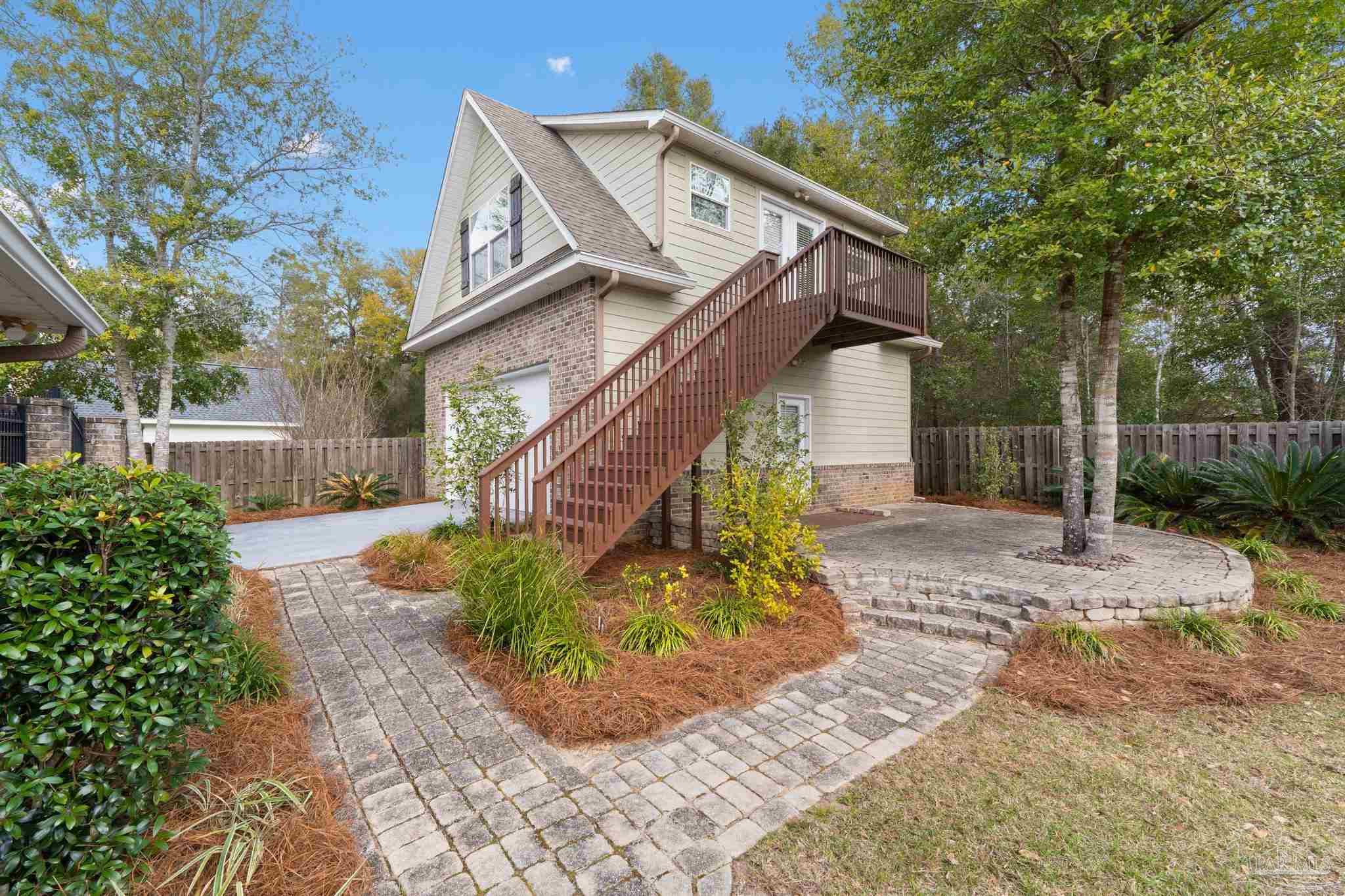 8640 Foxtail Loop