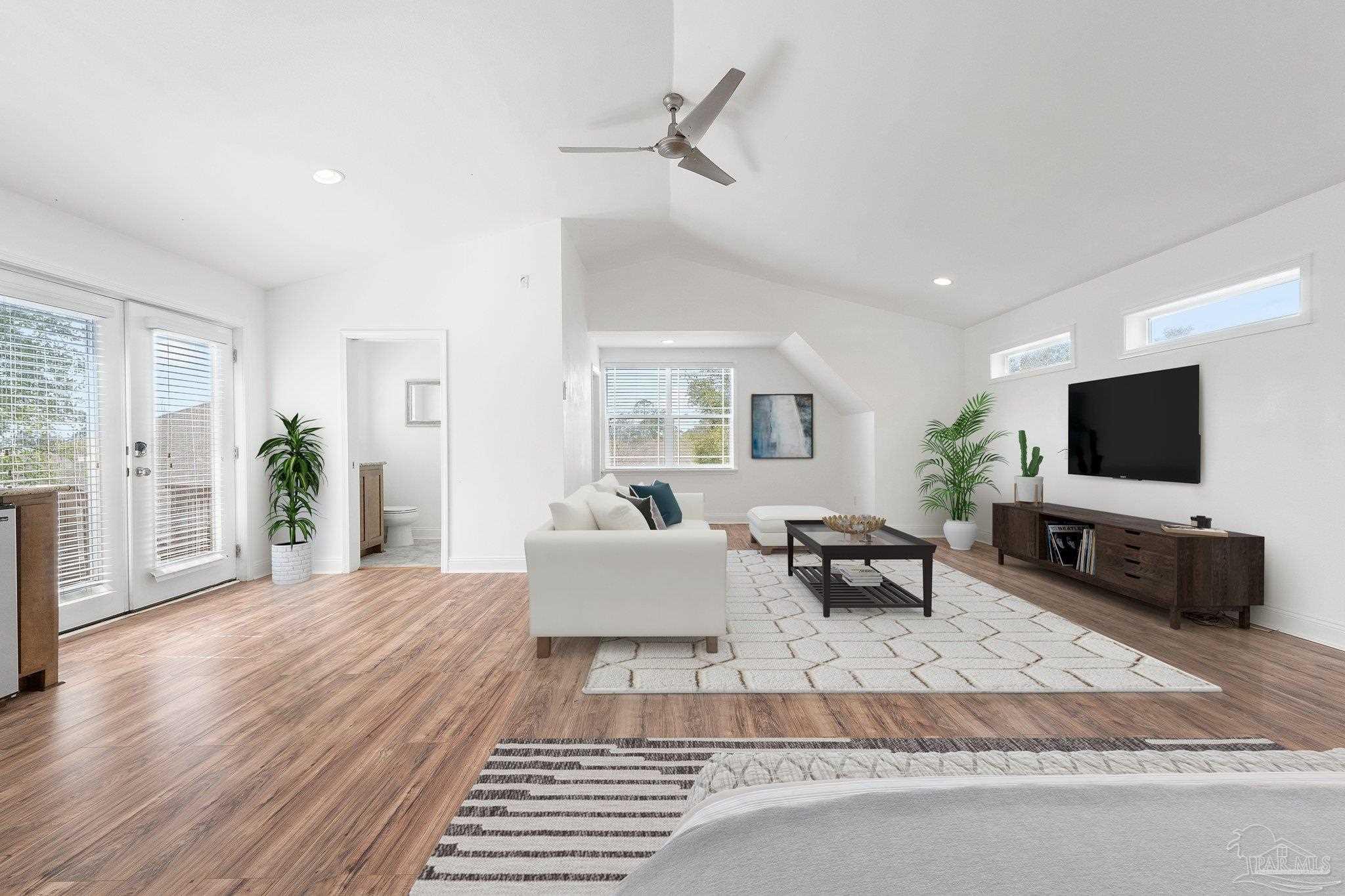 8640 Foxtail Loop