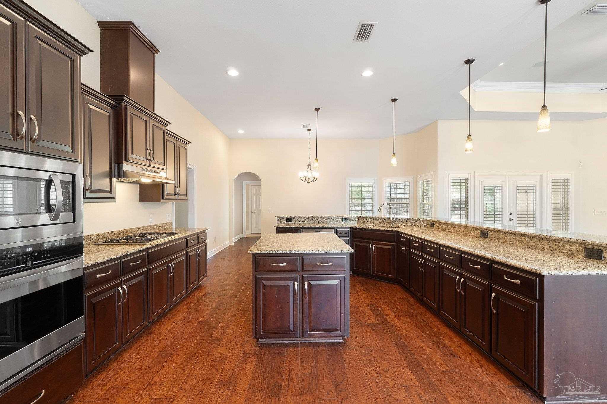 8640 Foxtail Loop