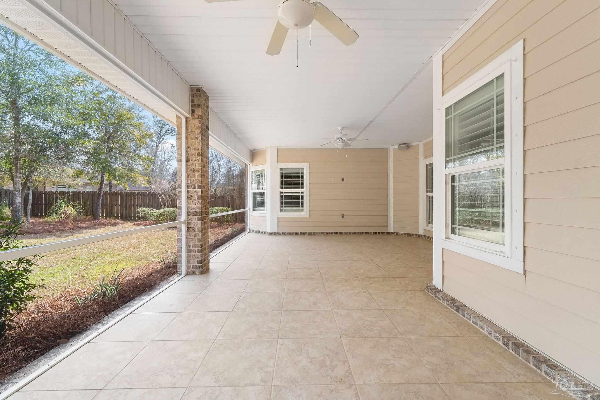 8640 Foxtail Loop