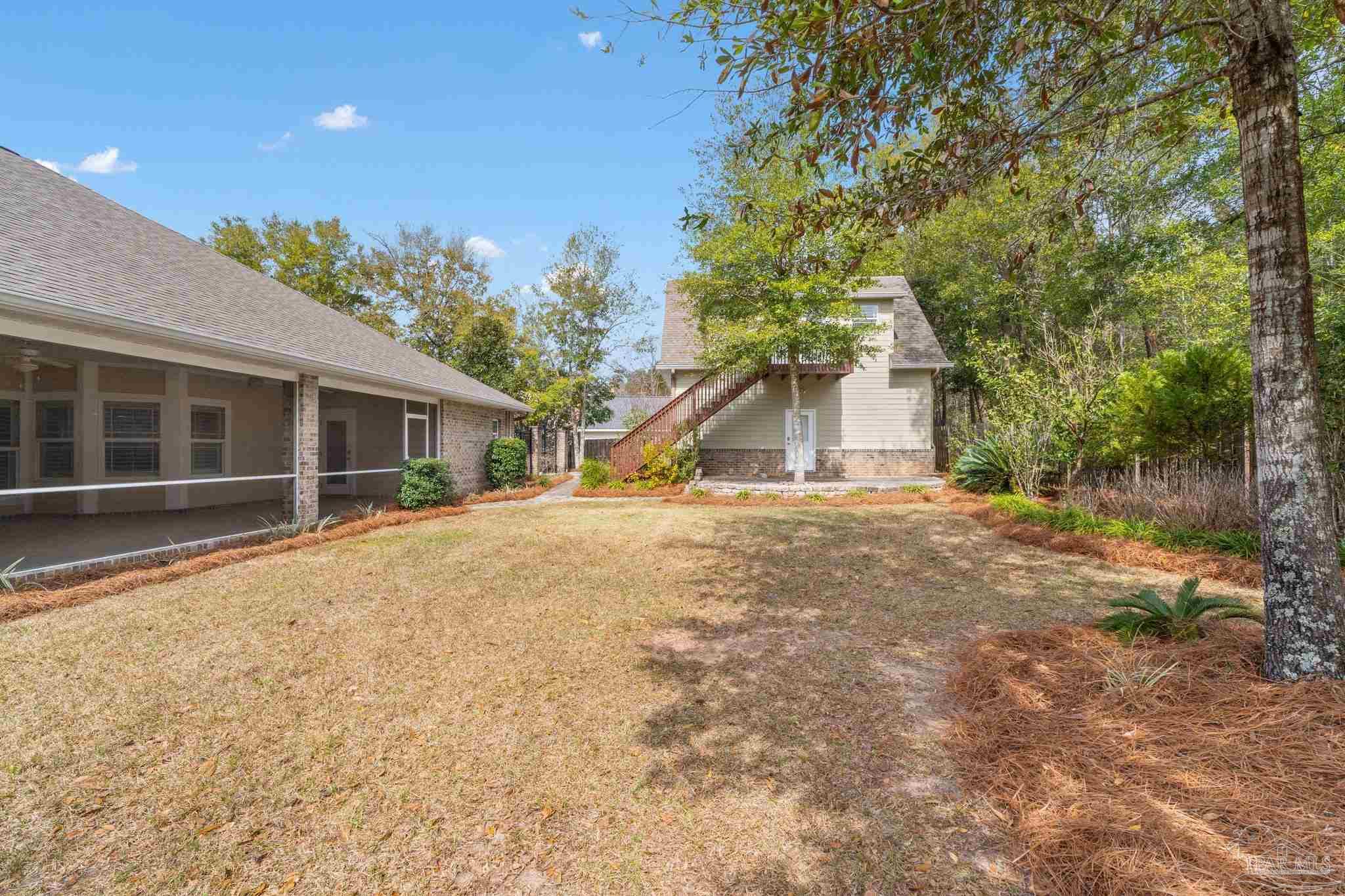 8640 Foxtail Loop