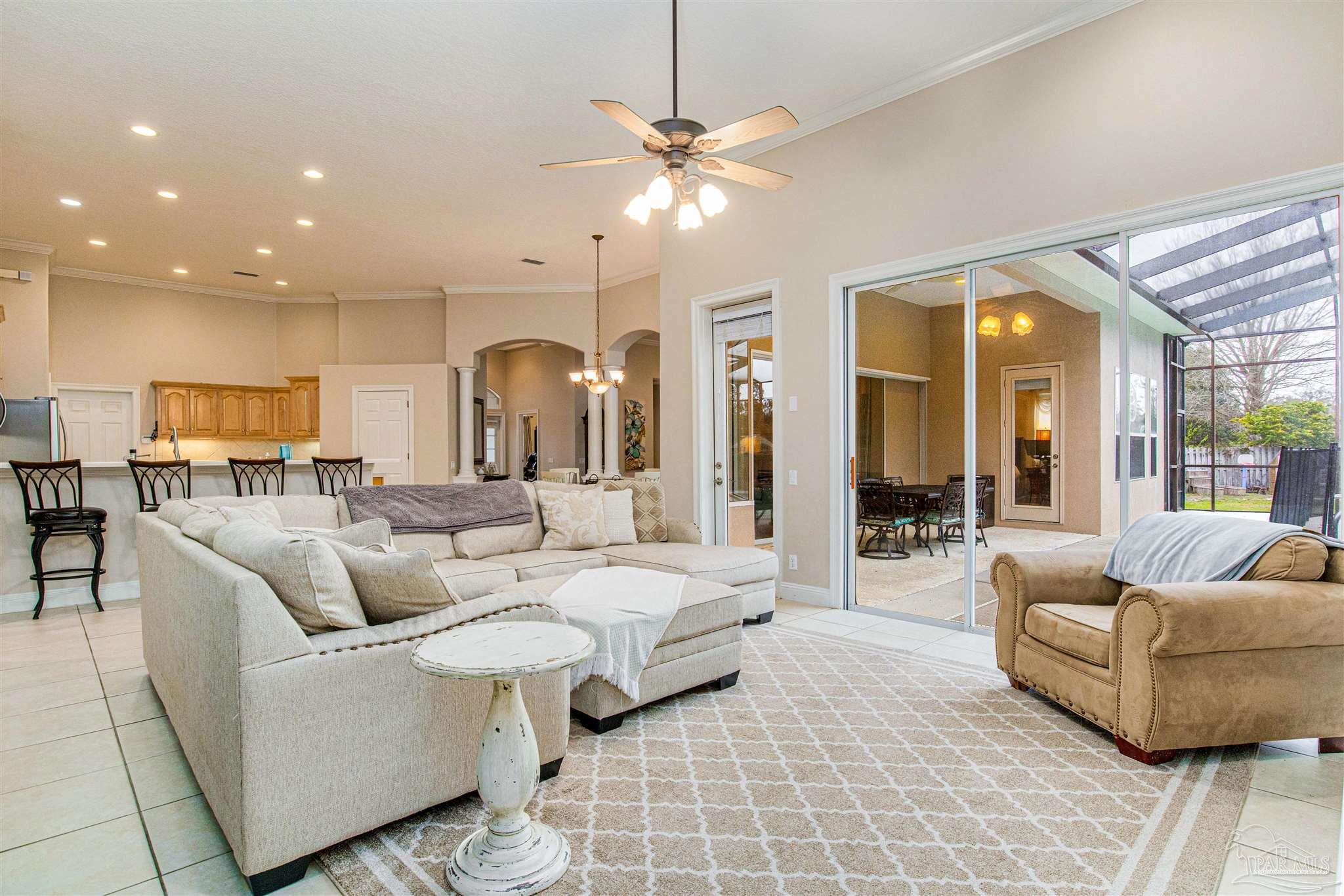 1190 Grand Pointe Dr