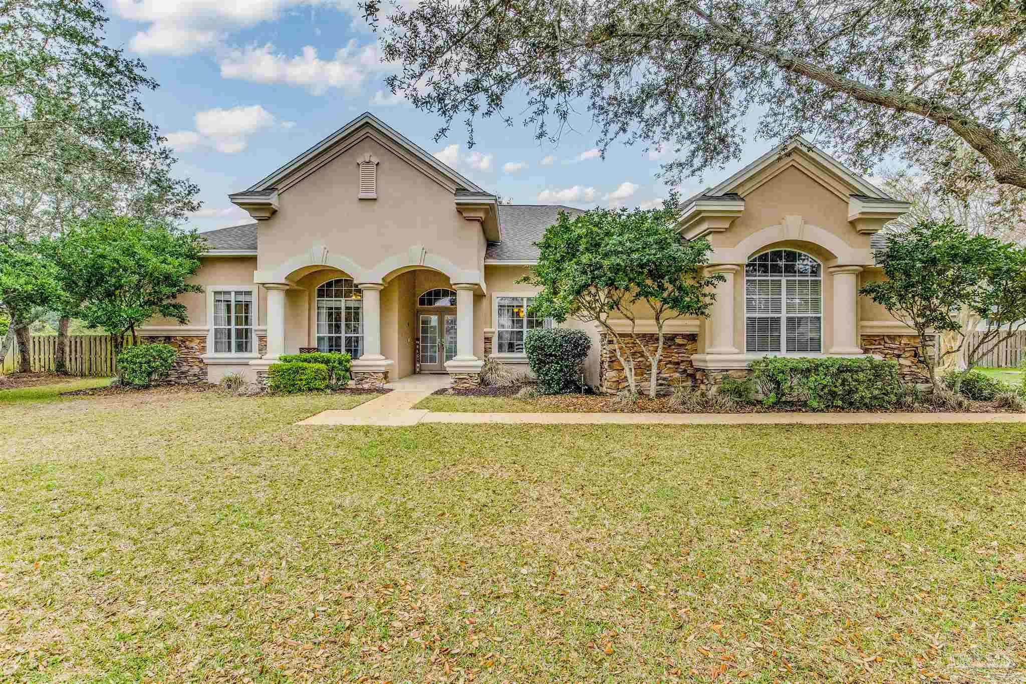 1190 Grand Pointe Dr