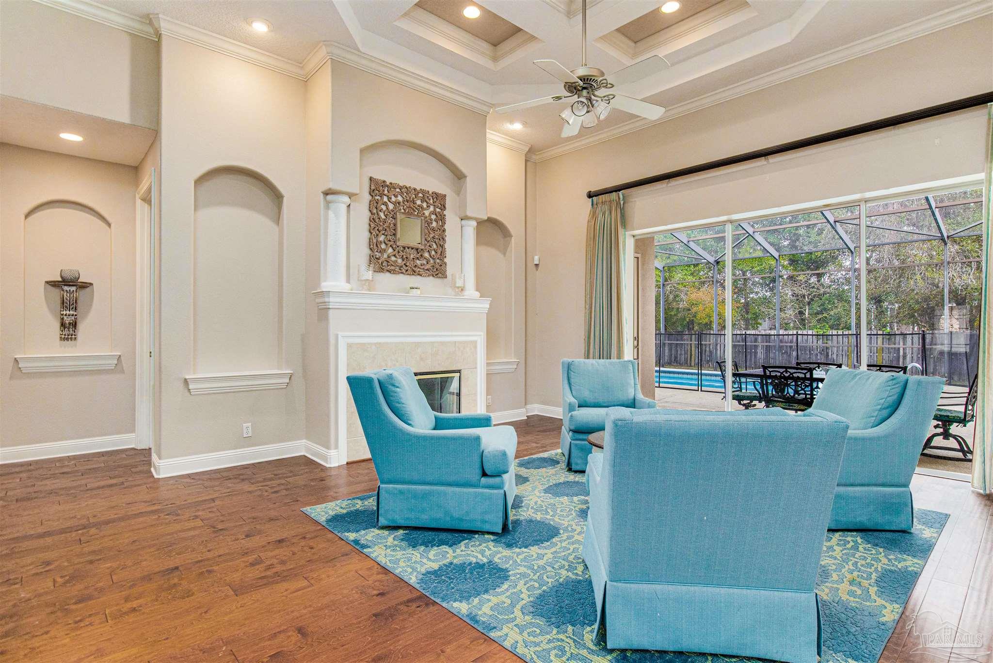 1190 Grand Pointe Dr