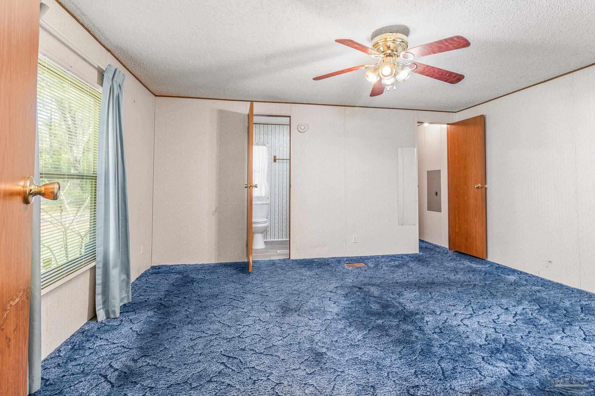 3223 Sandy Ln