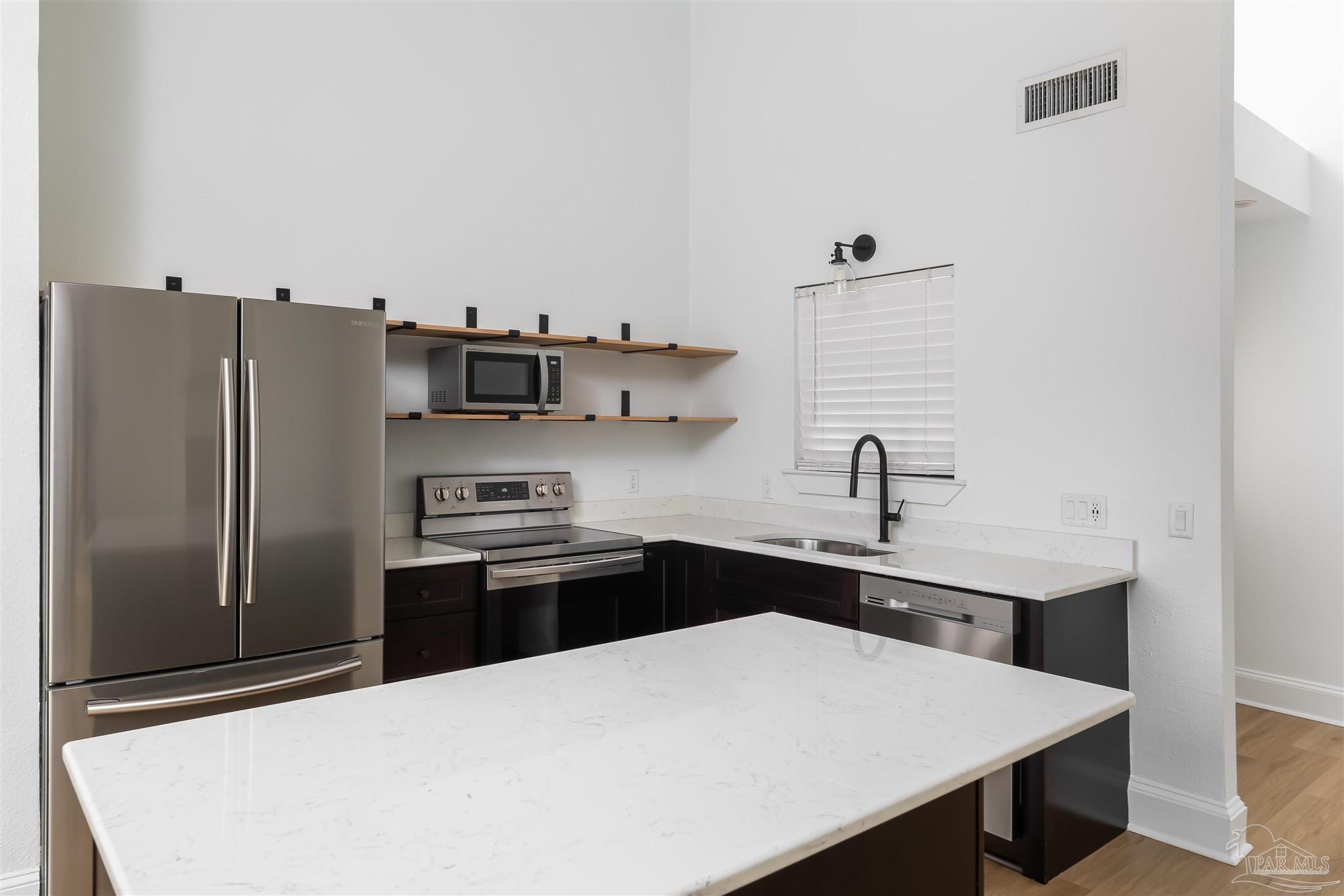 2636 Settler's Landing