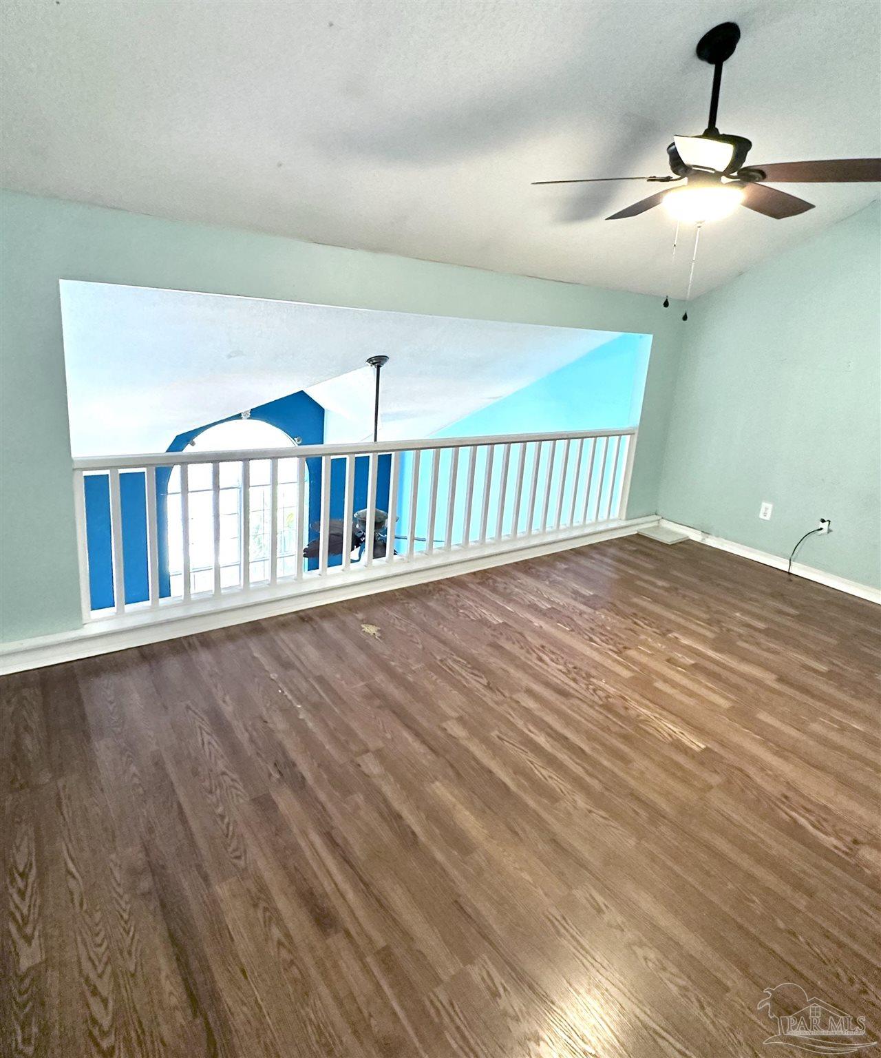 1364 Redwood Ln