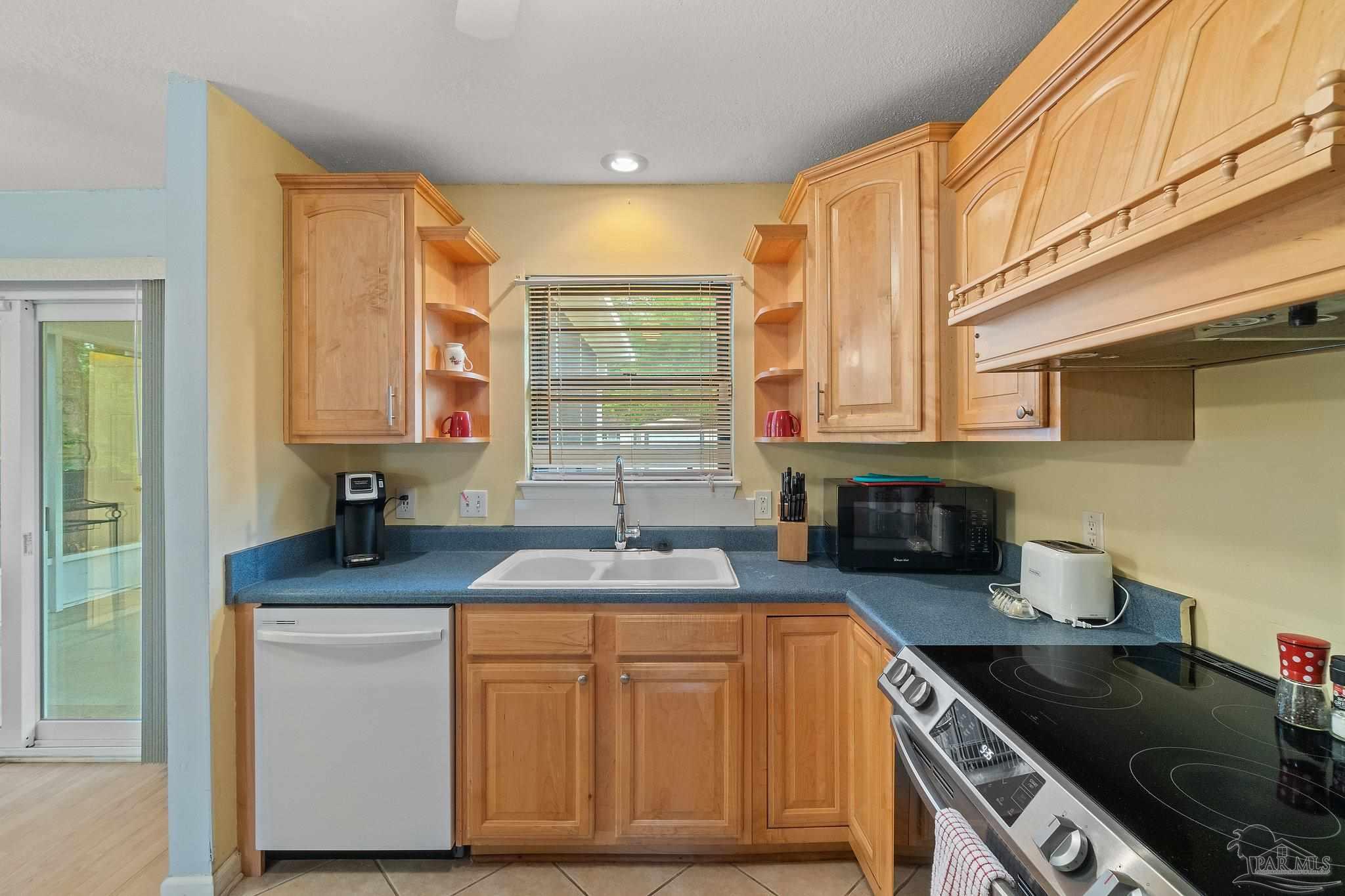 7838 Coronet Dr