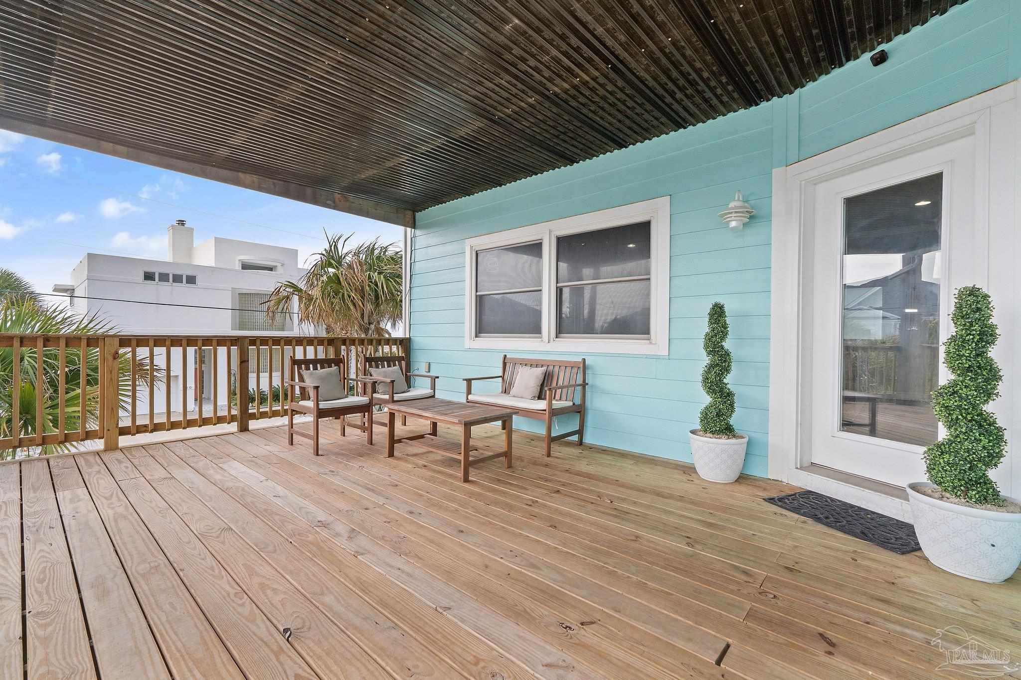 311 Ariola Dr
