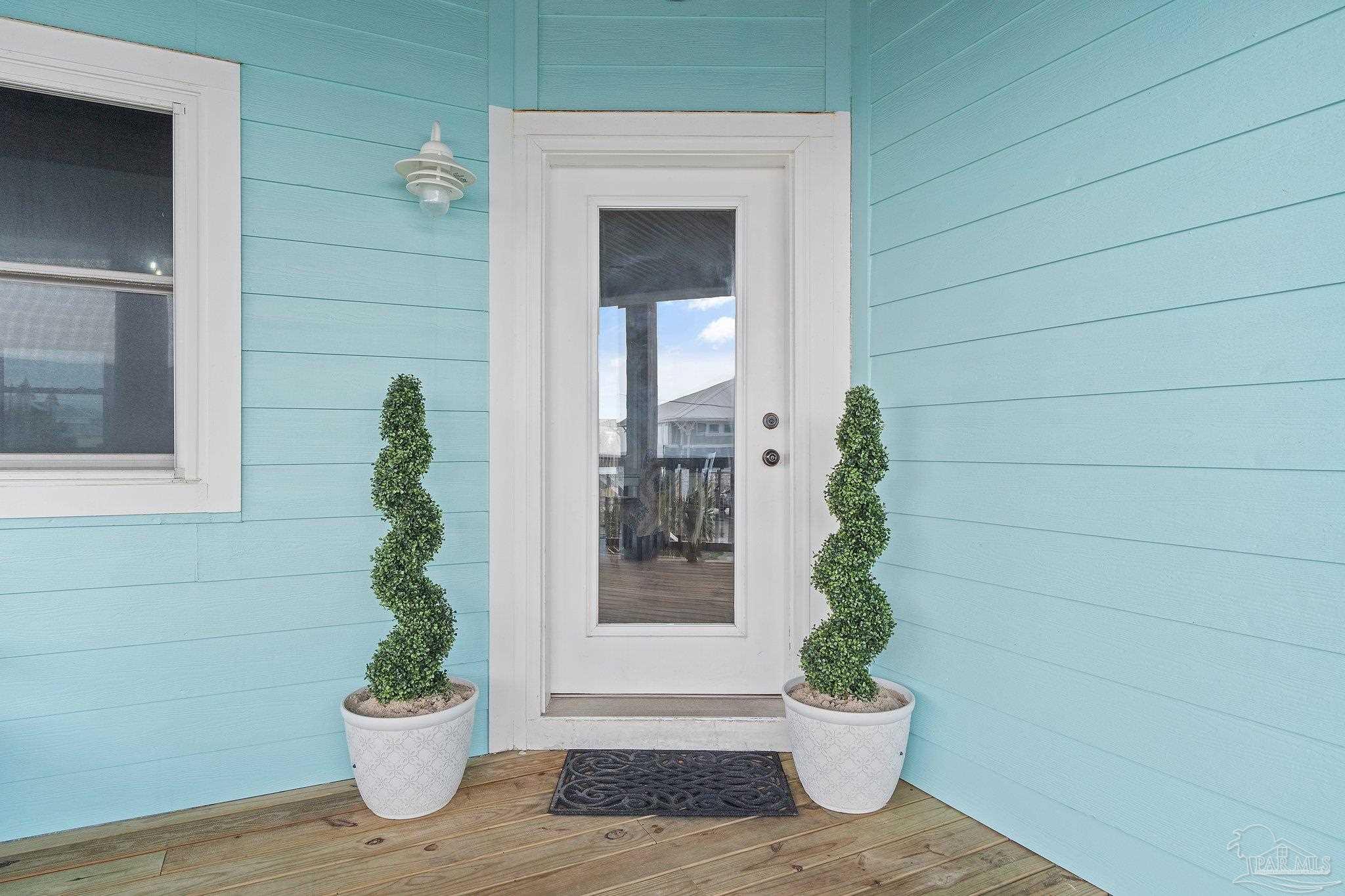 311 Ariola Dr