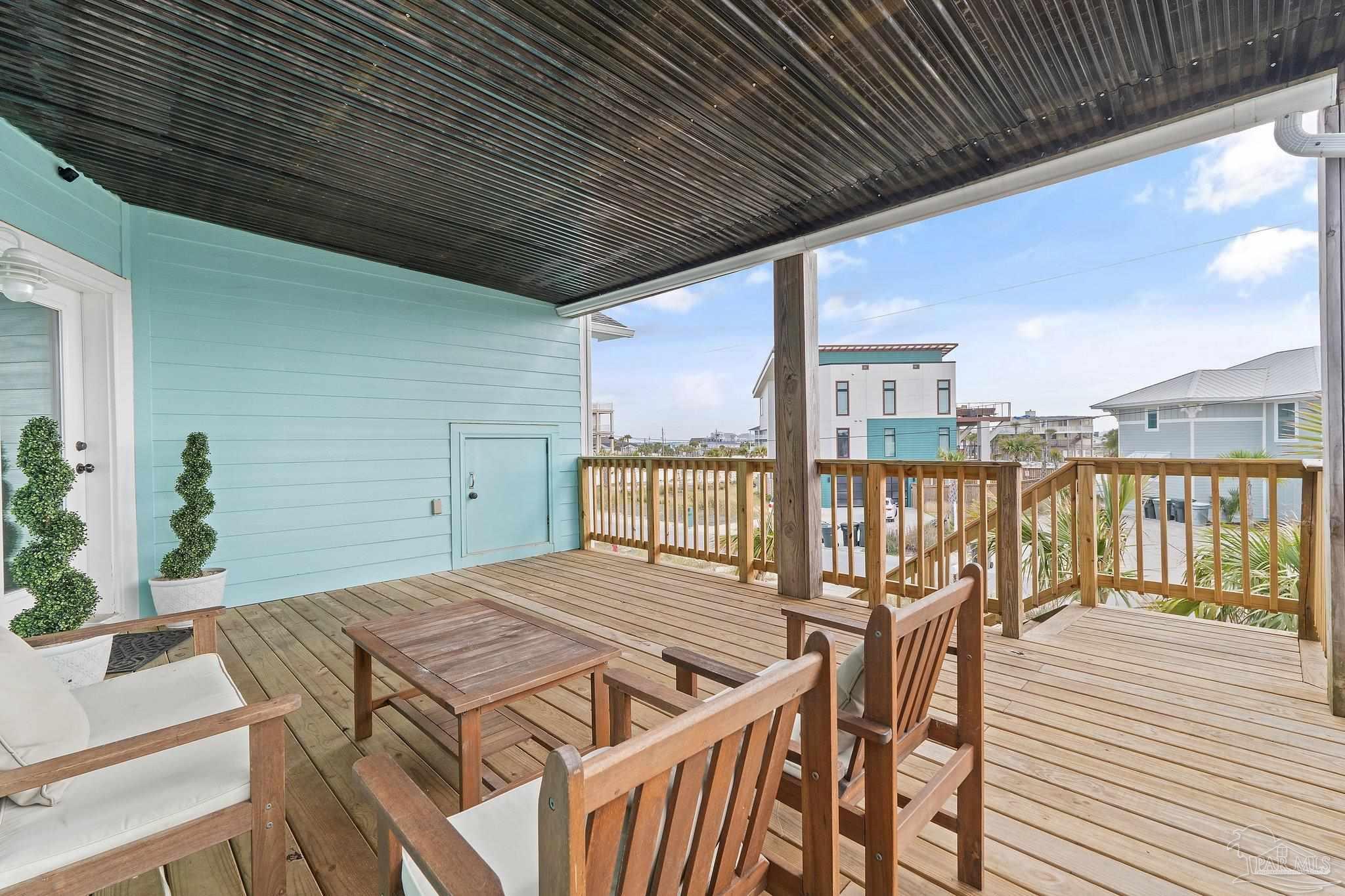 311 Ariola Dr