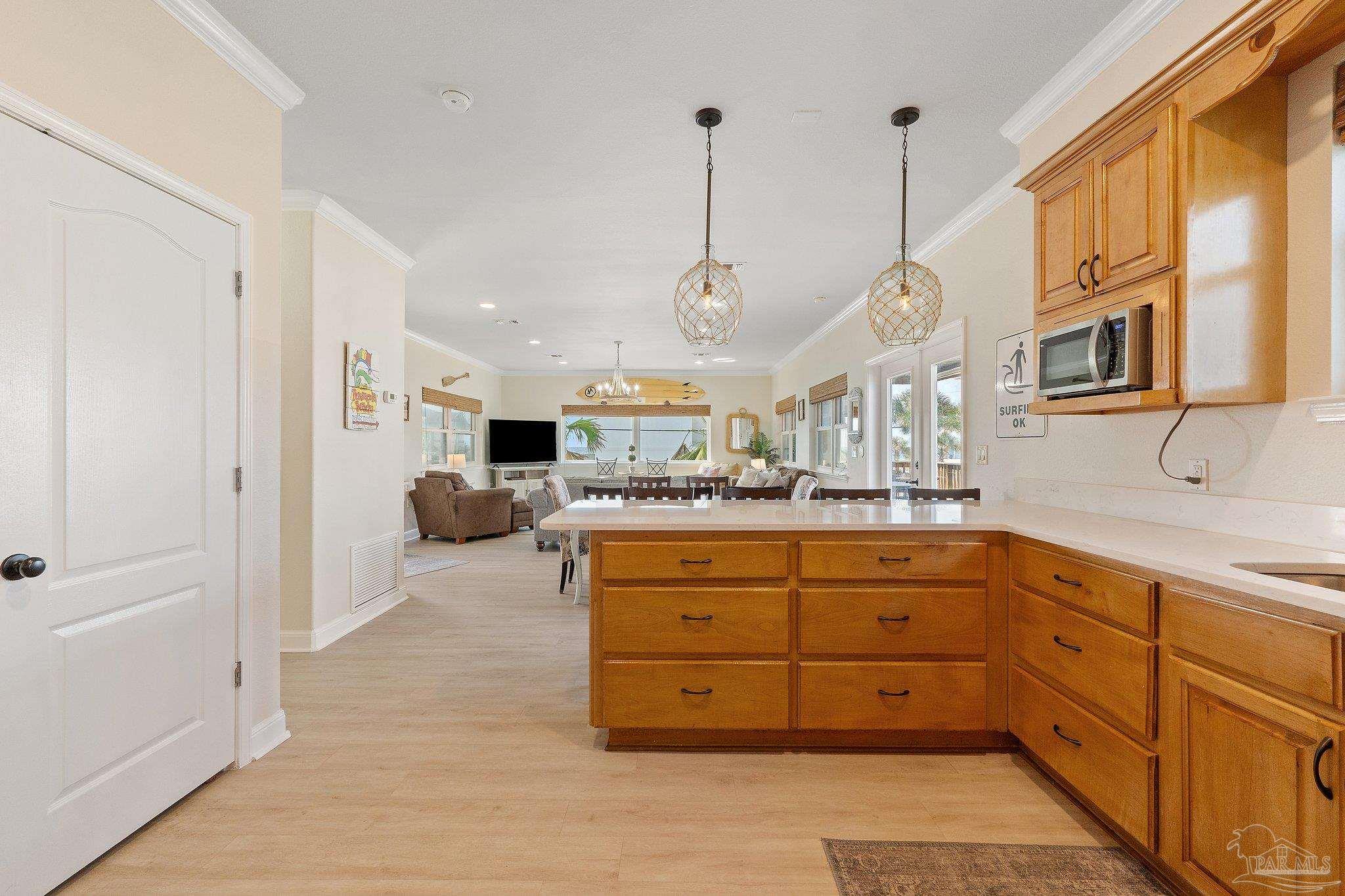 311 Ariola Dr