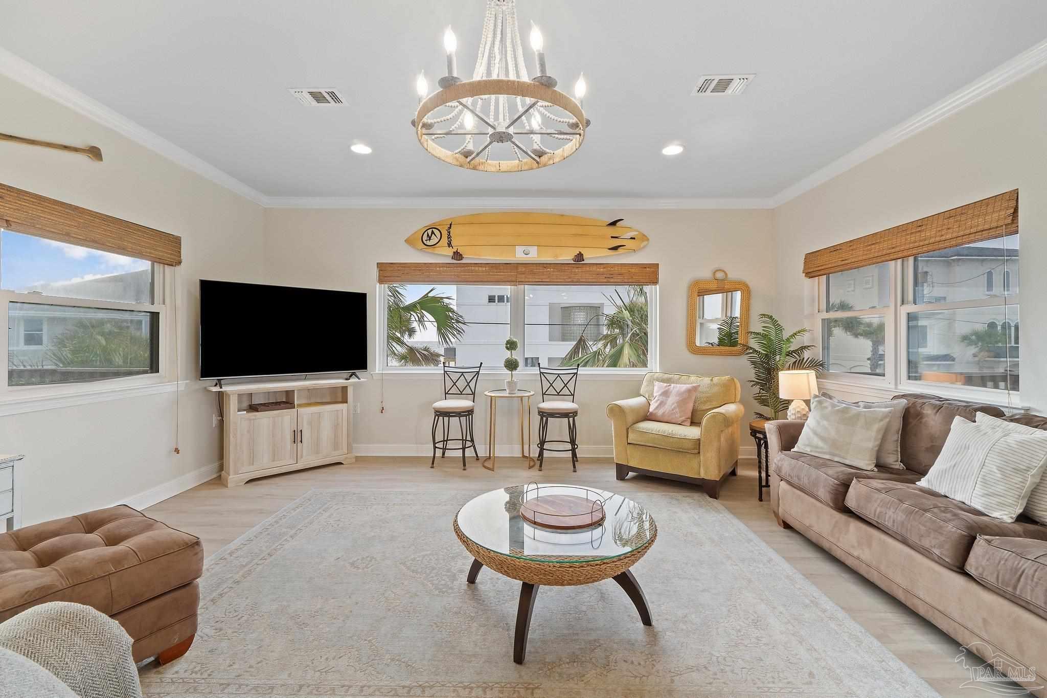 311 Ariola Dr