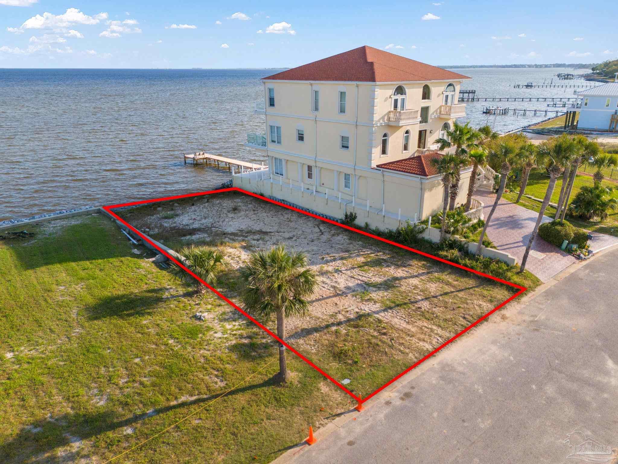 39 Bayshore Dr