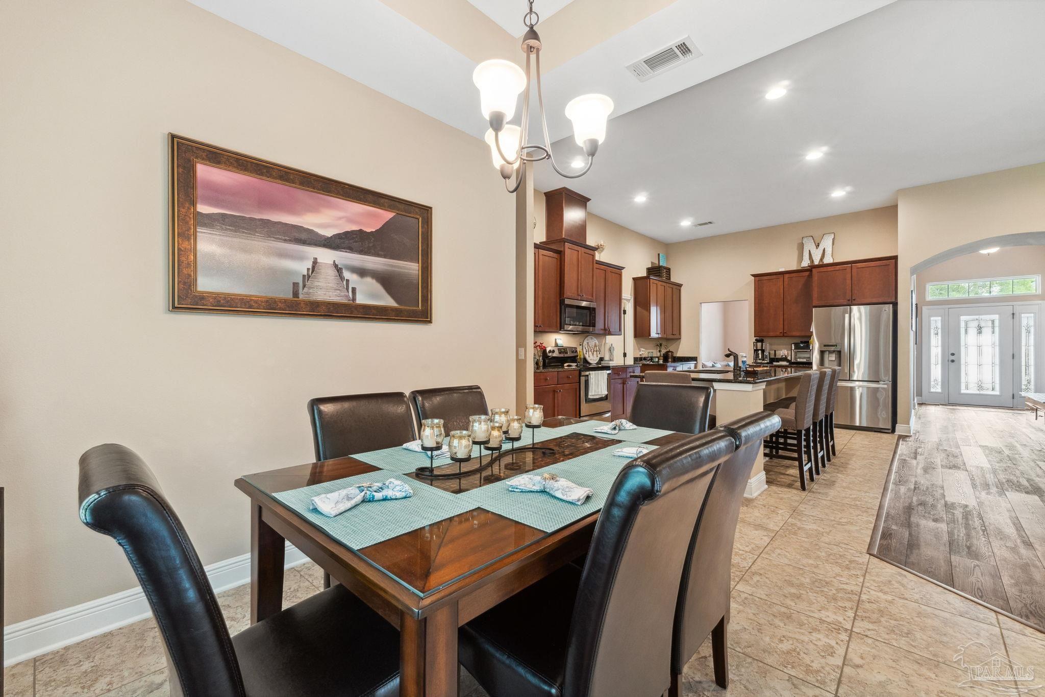 5872 Dahoon Dr