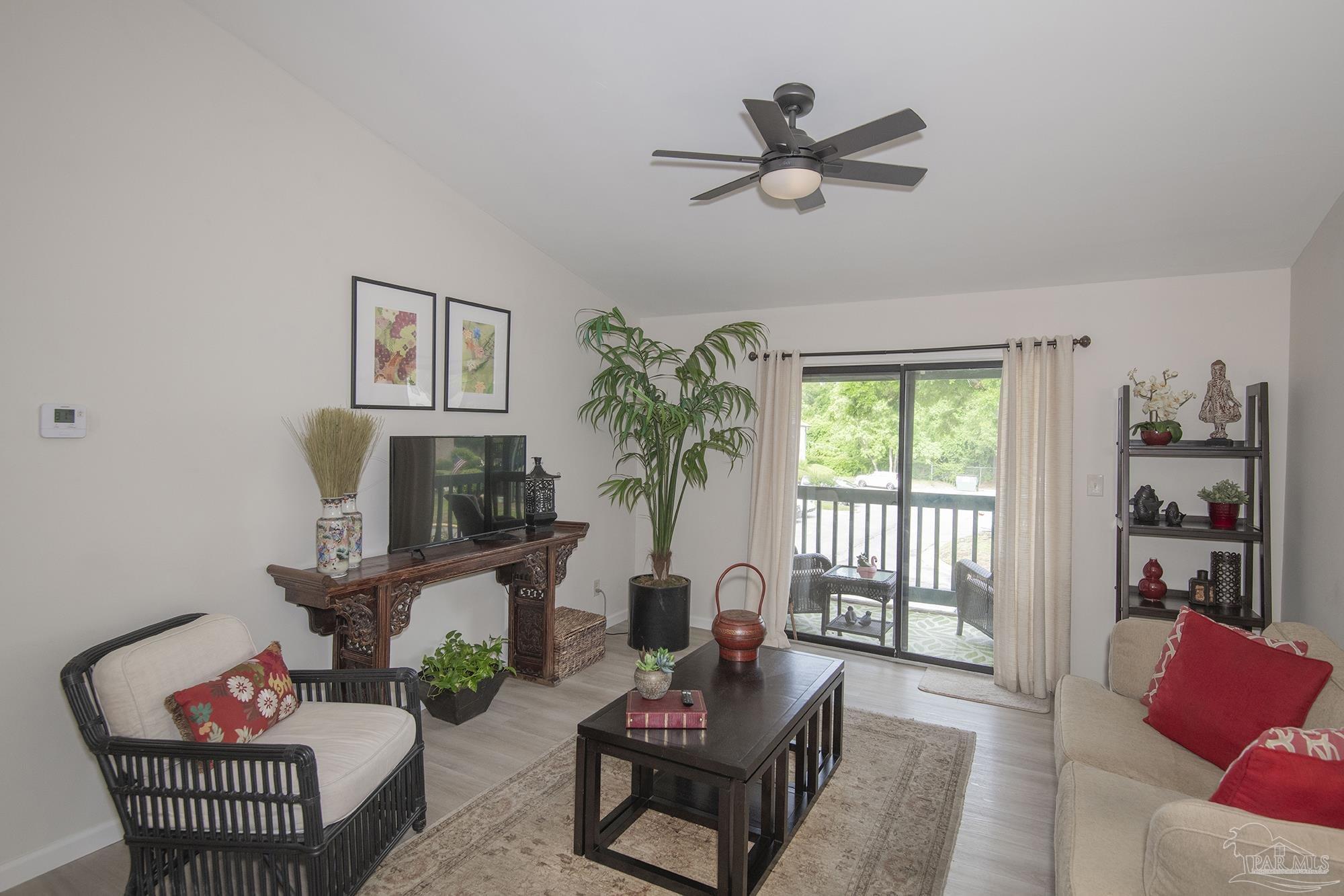 2299 Scenic Hwy # Q6