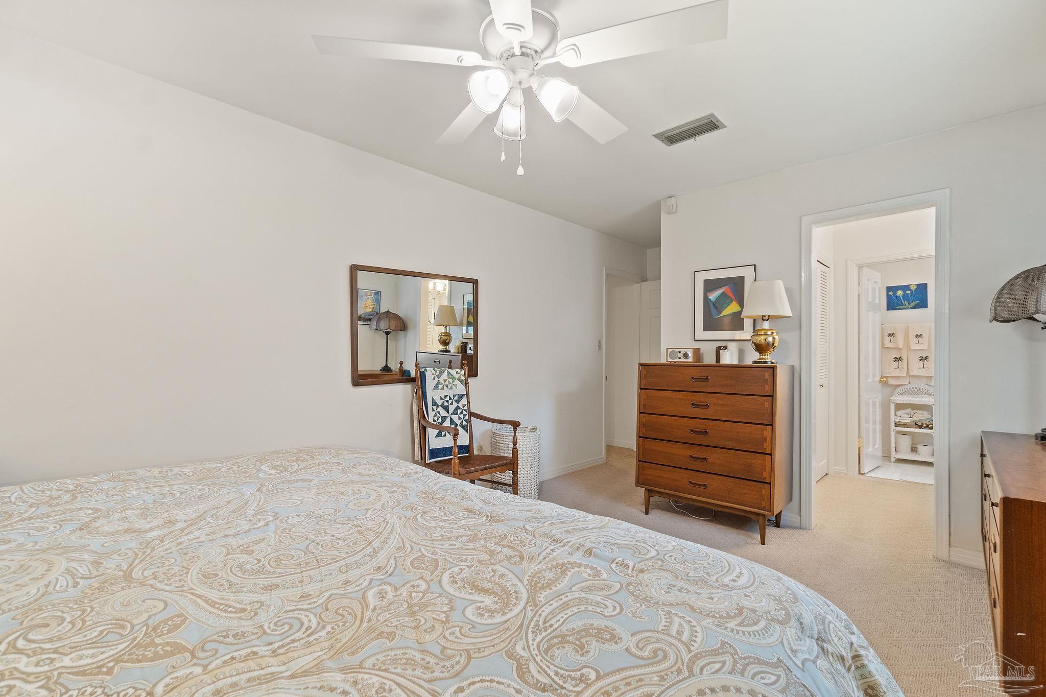 207 Pinetree Dr