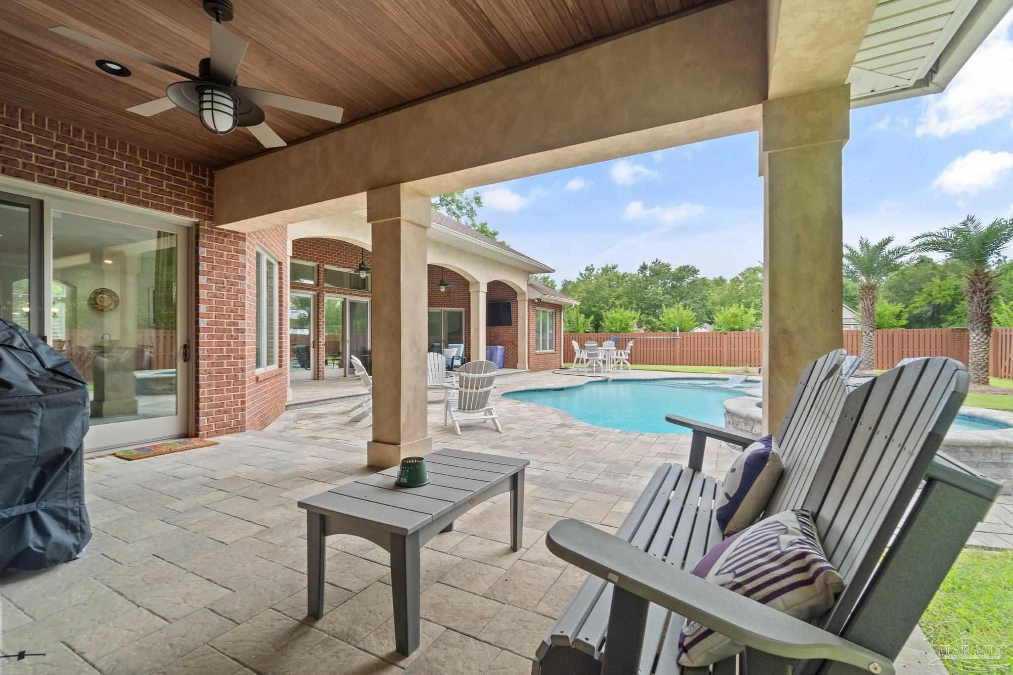 5754 Sparkleberry Ln