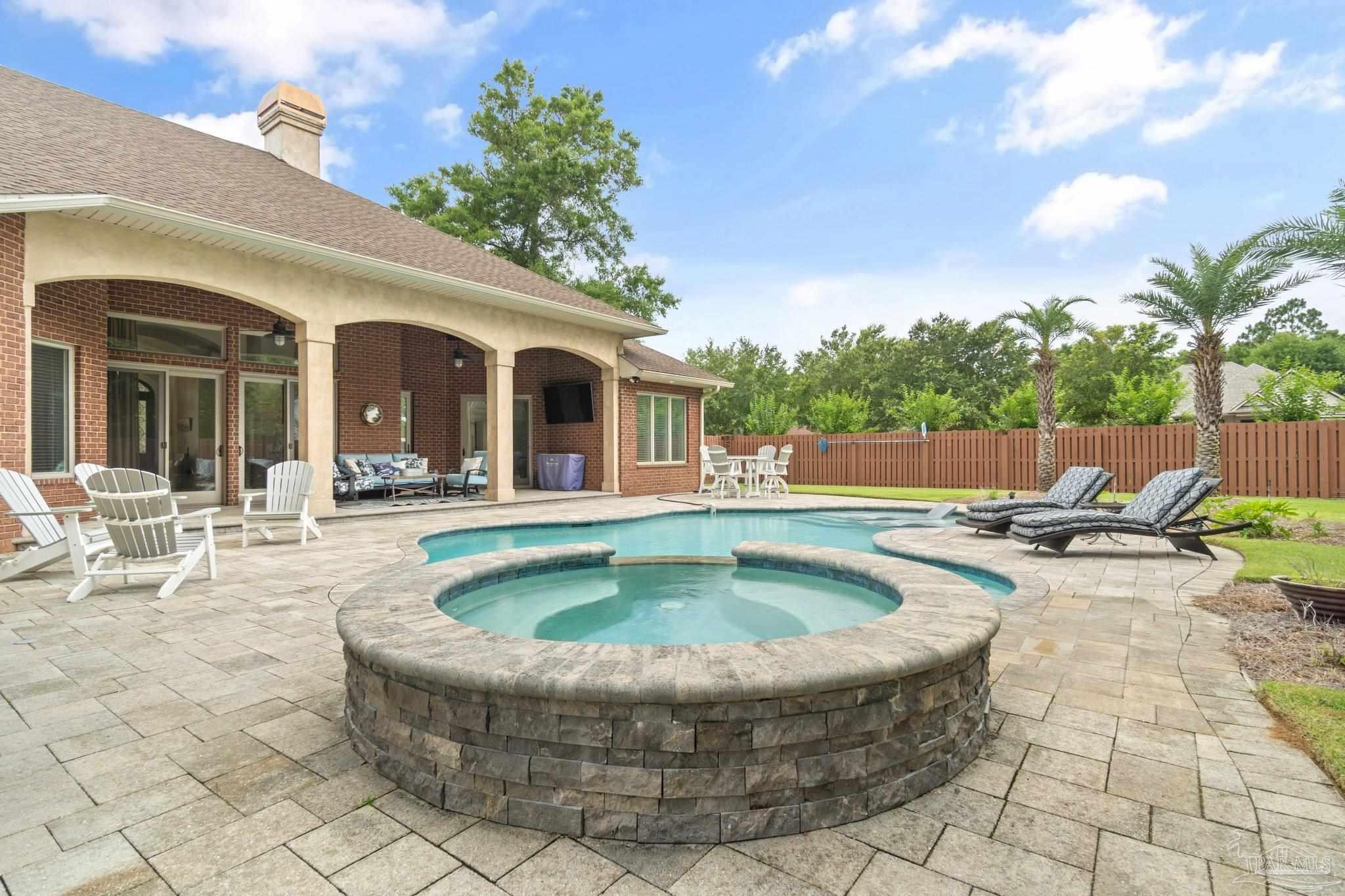 5754 Sparkleberry Ln