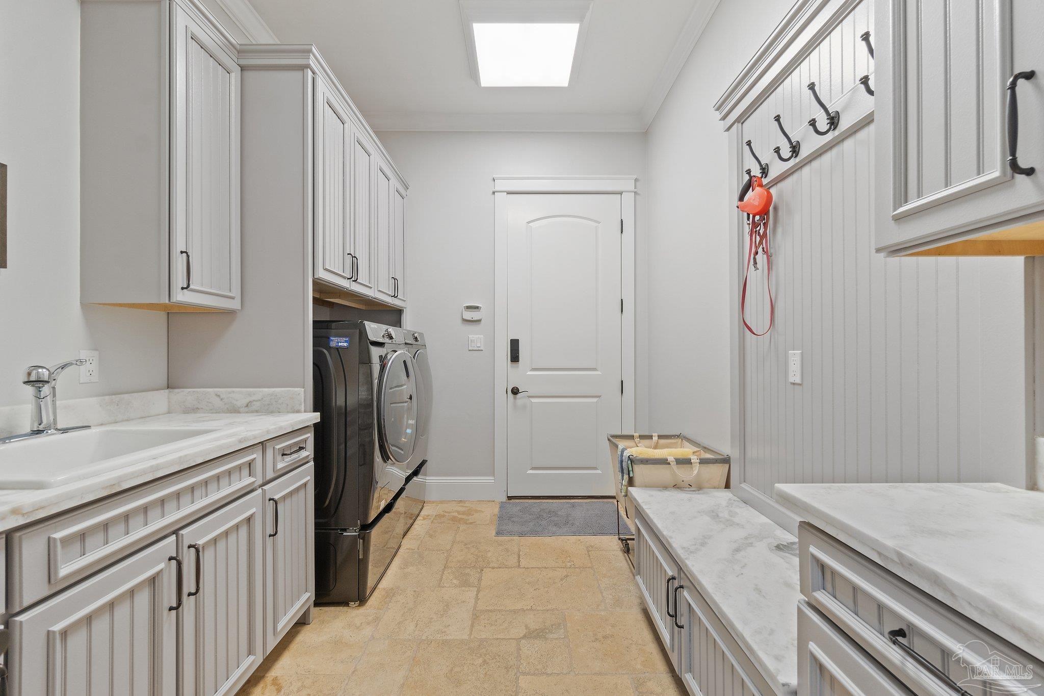 5754 Sparkleberry Ln