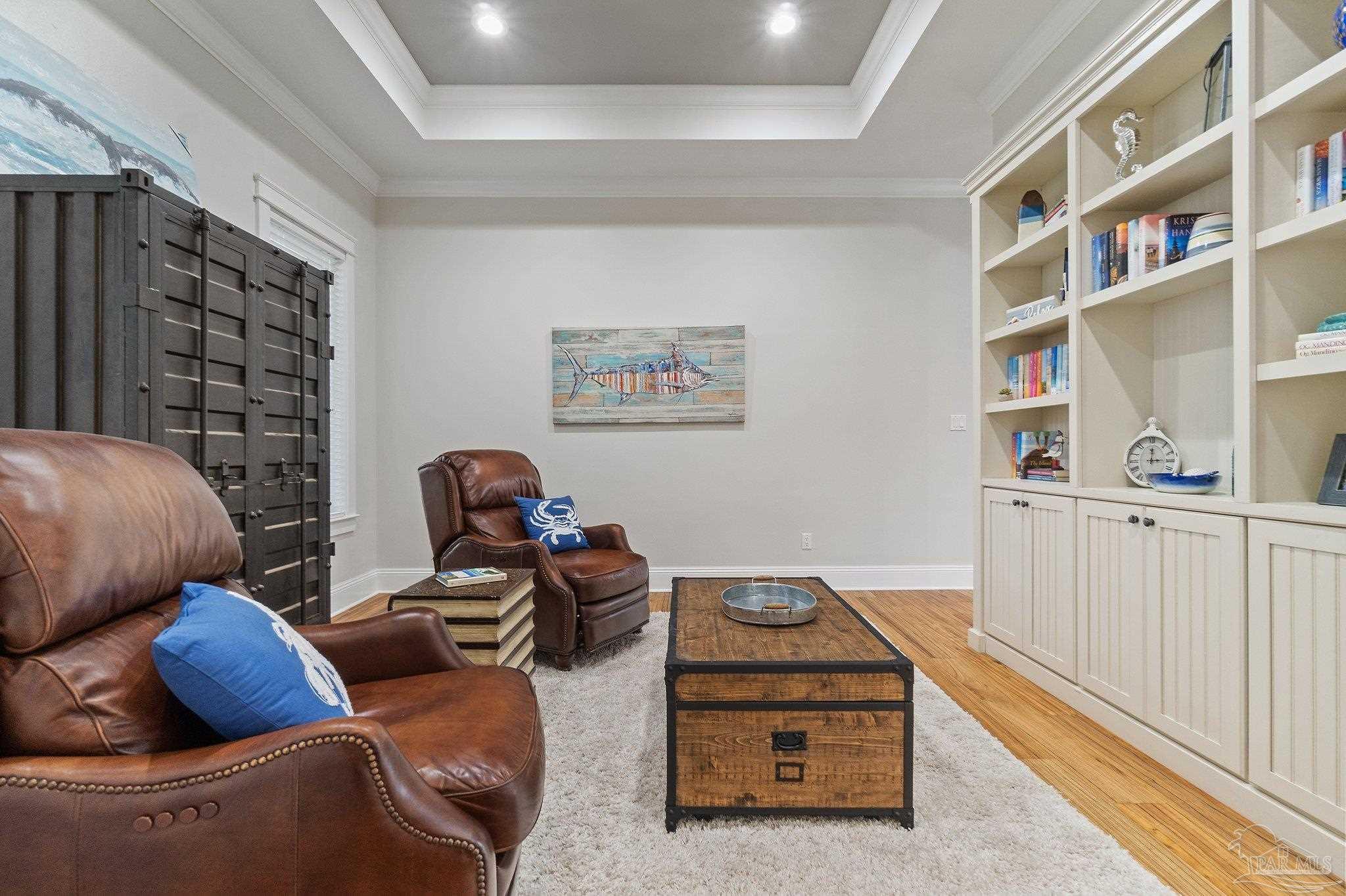 5754 Sparkleberry Ln