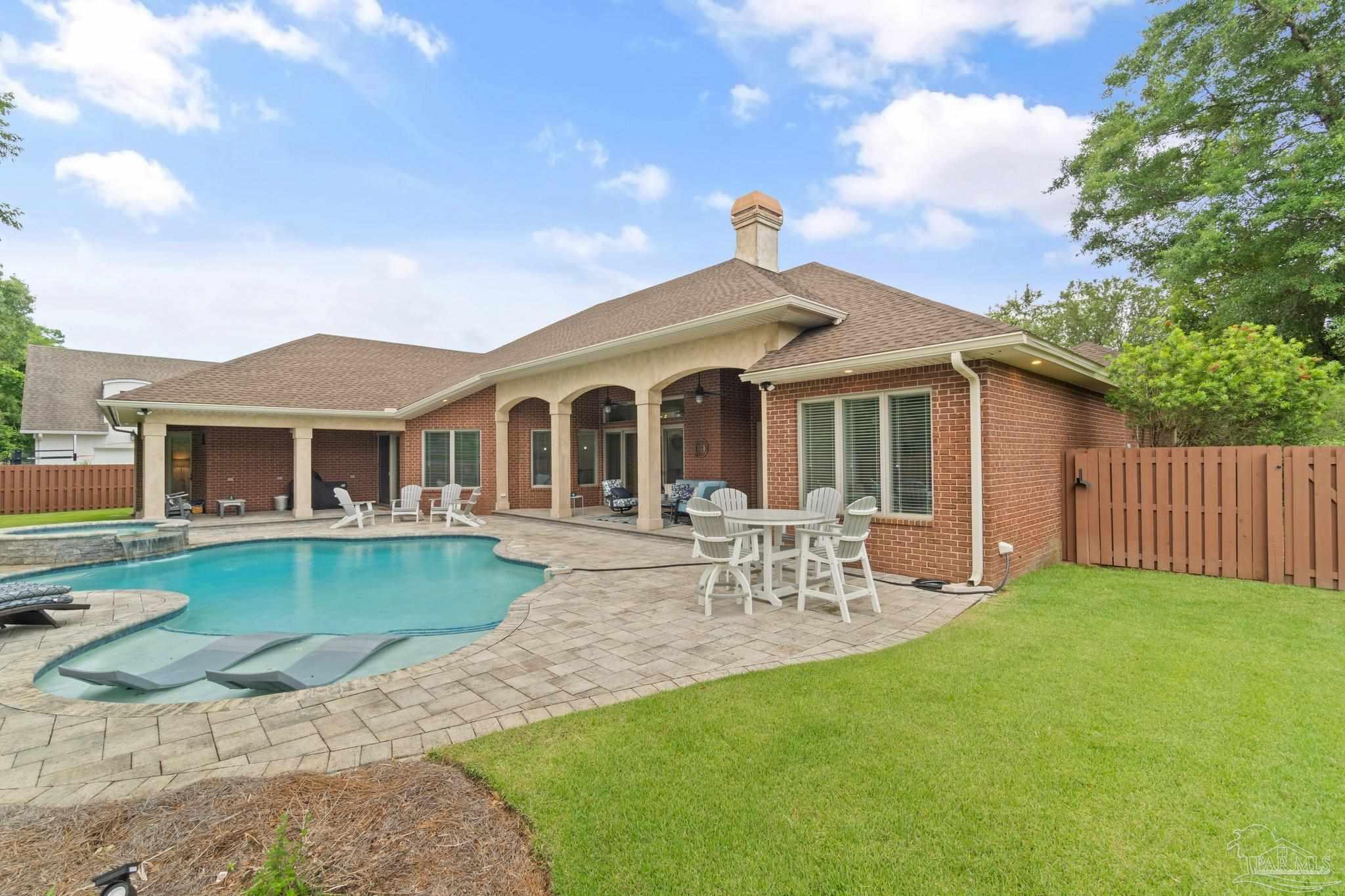 5754 Sparkleberry Ln