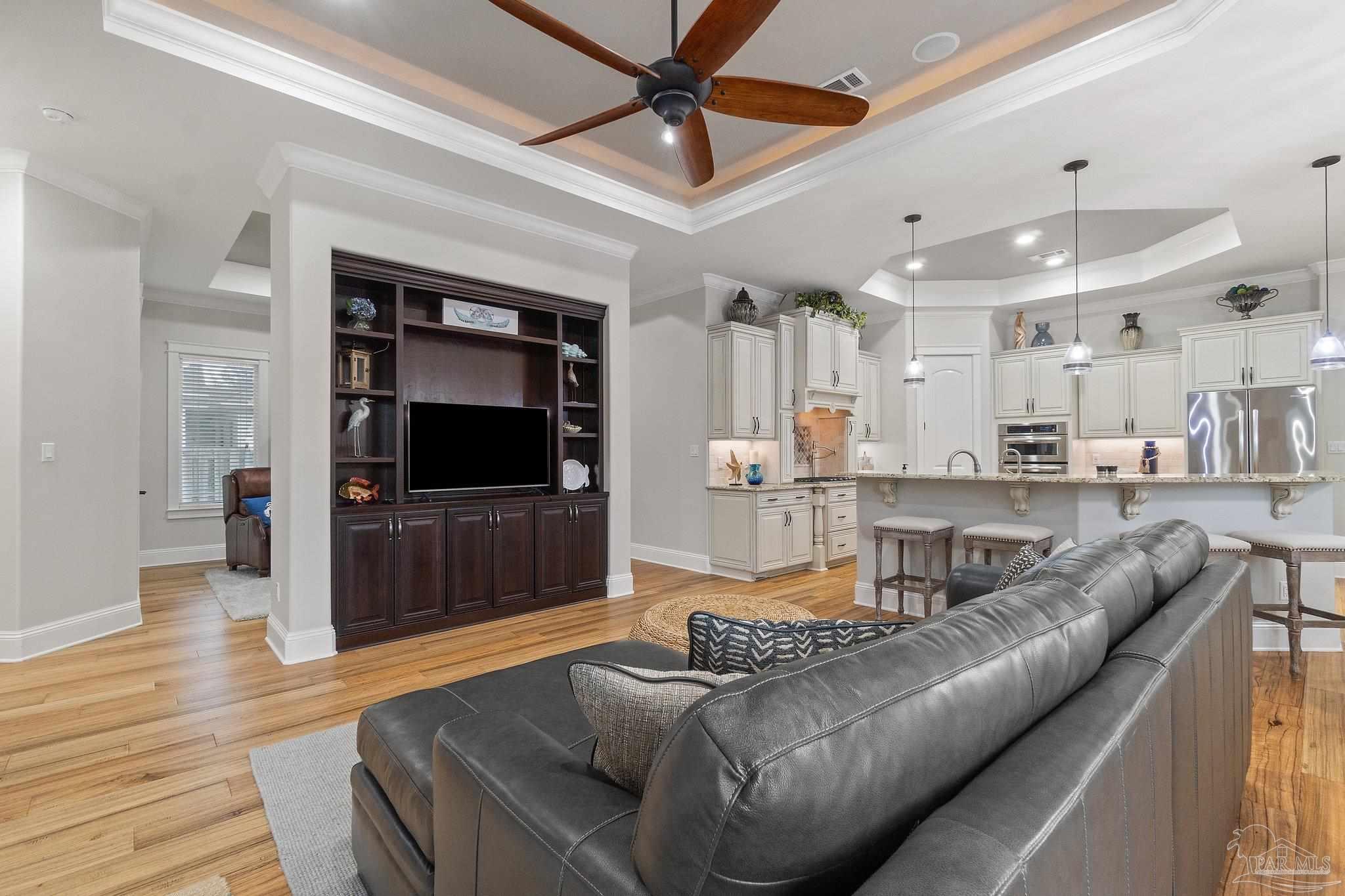 5754 Sparkleberry Ln