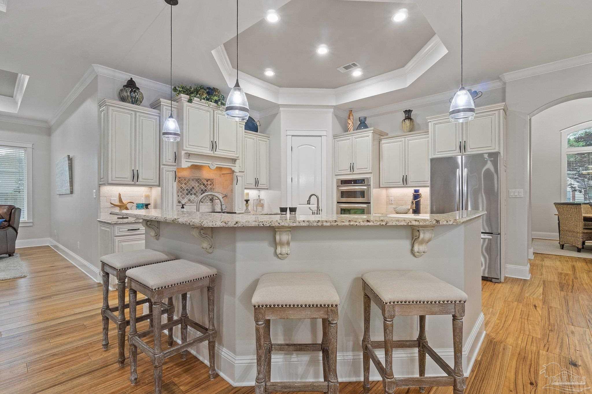 5754 Sparkleberry Ln