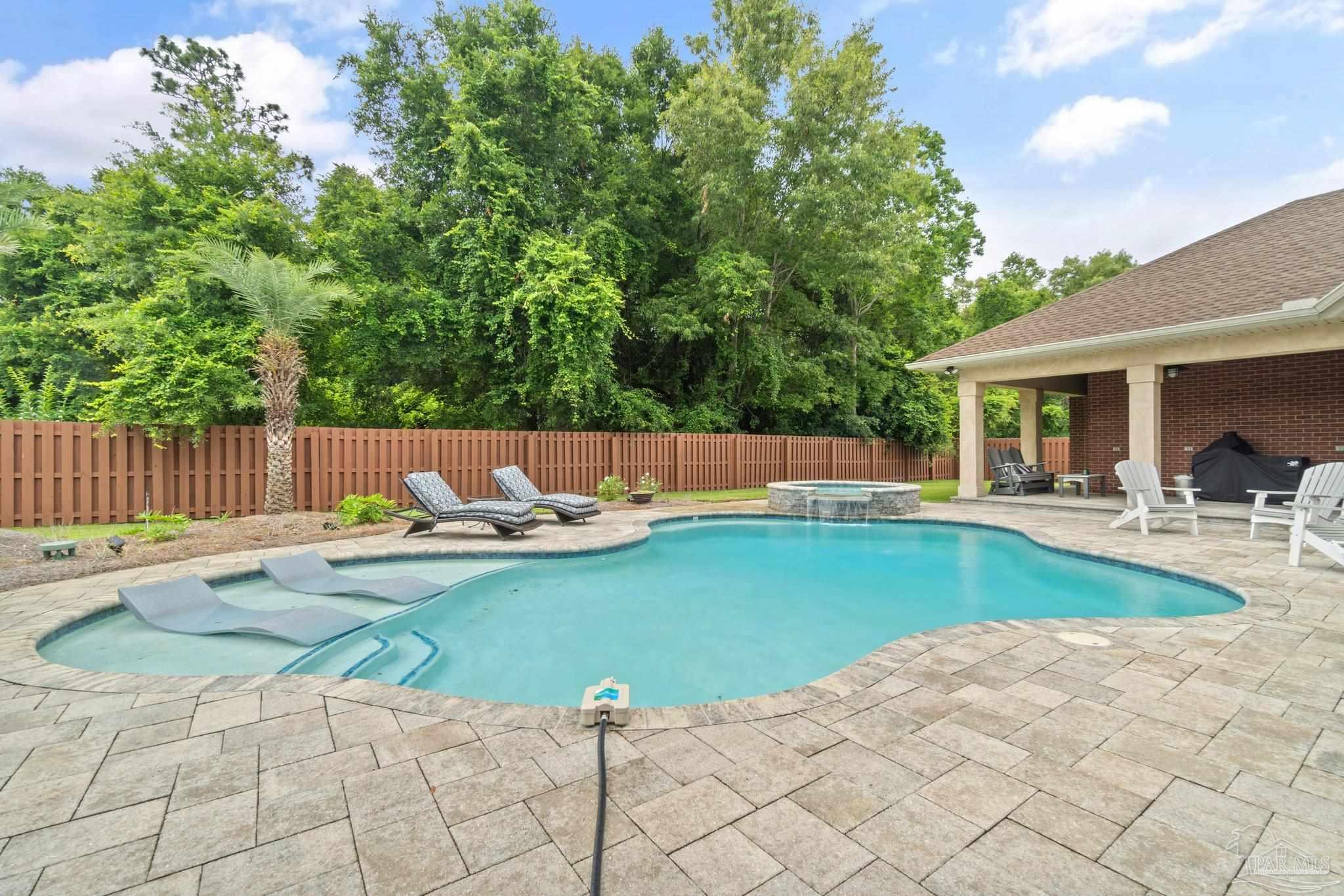 5754 Sparkleberry Ln