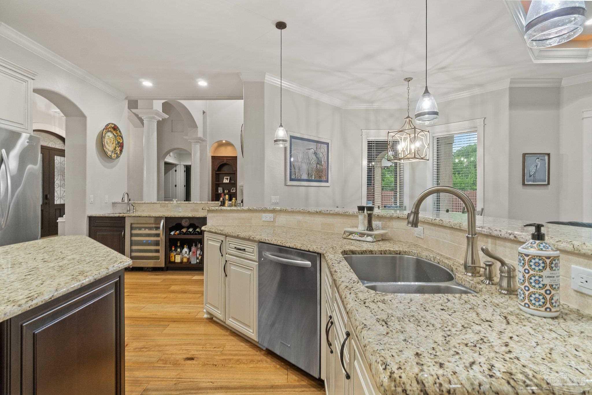 5754 Sparkleberry Ln