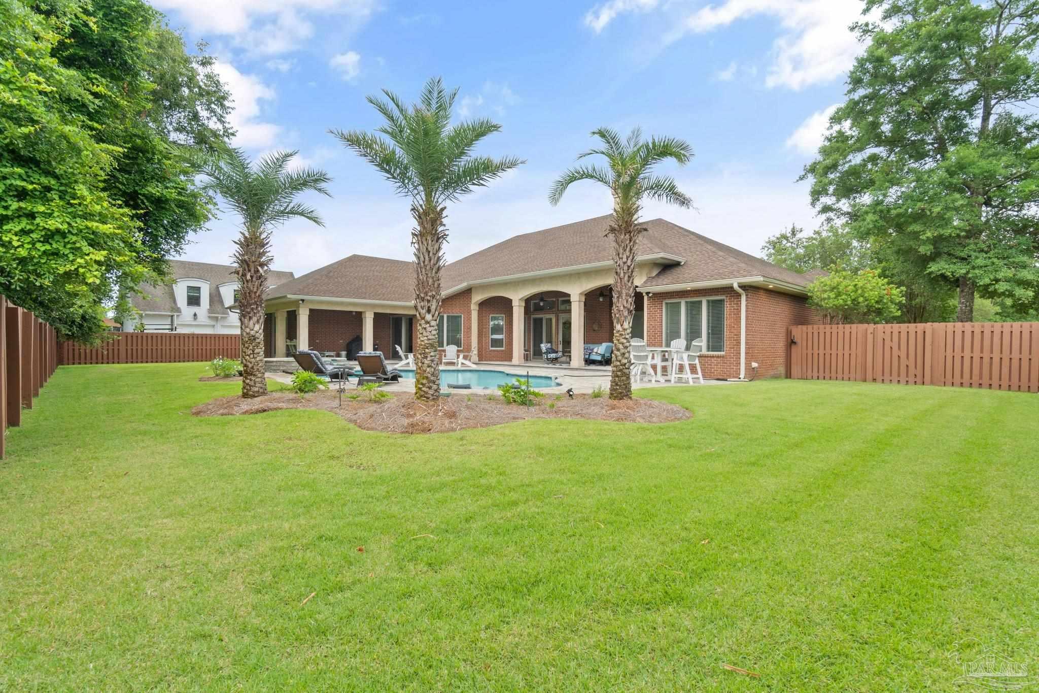 5754 Sparkleberry Ln