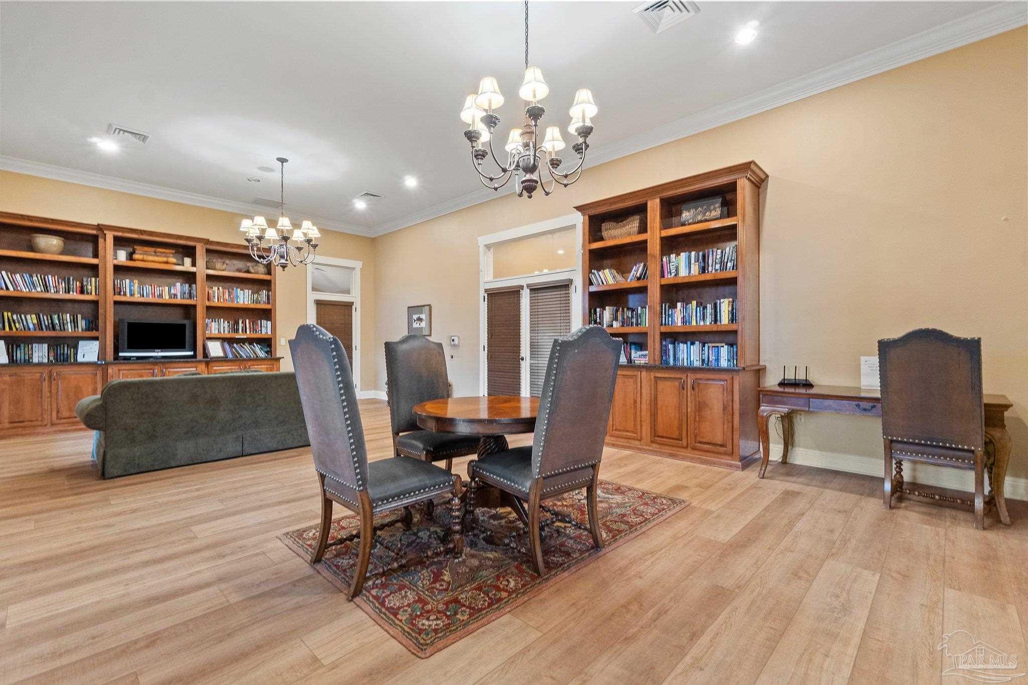 5754 Sparkleberry Ln