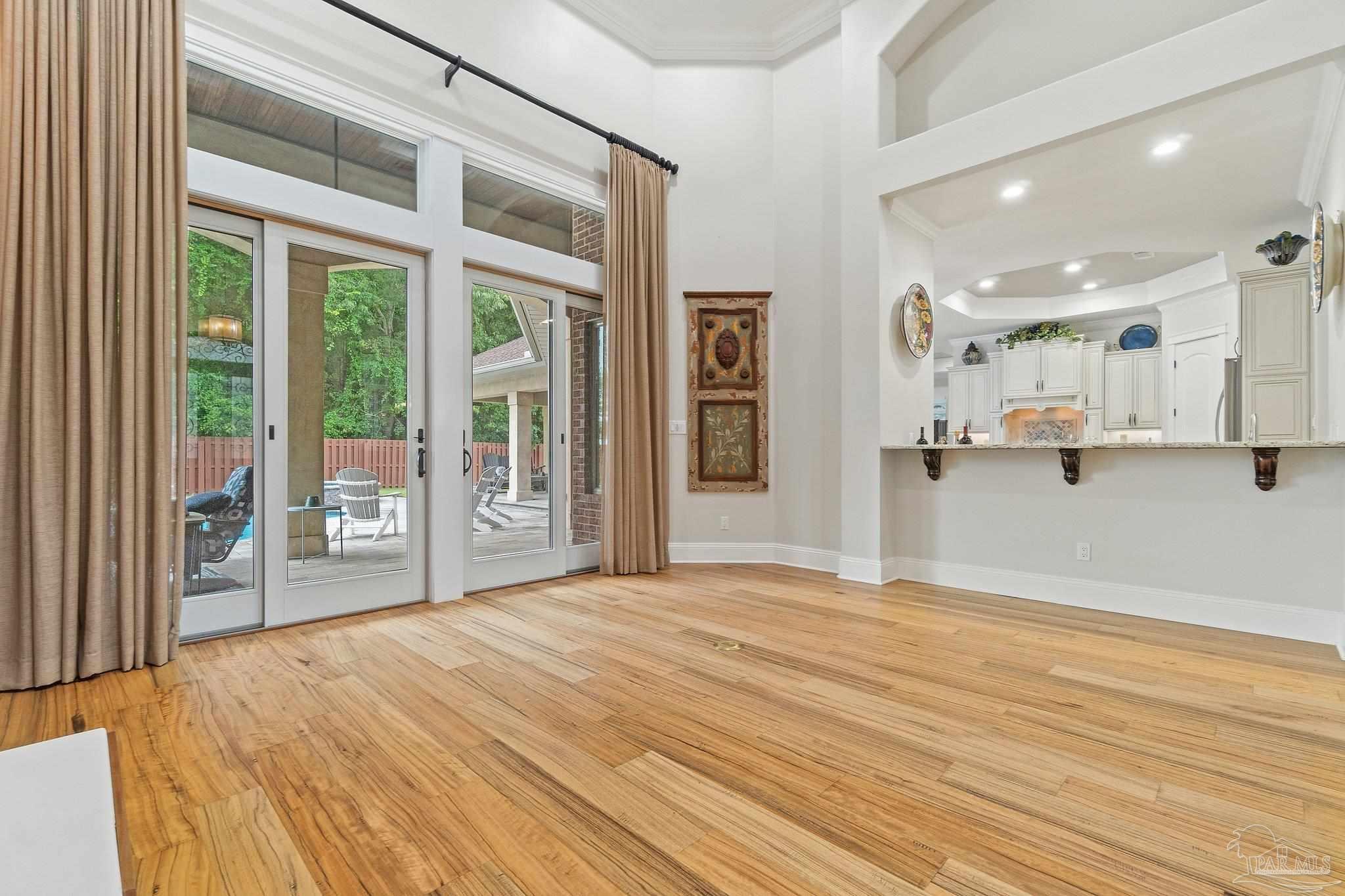 5754 Sparkleberry Ln